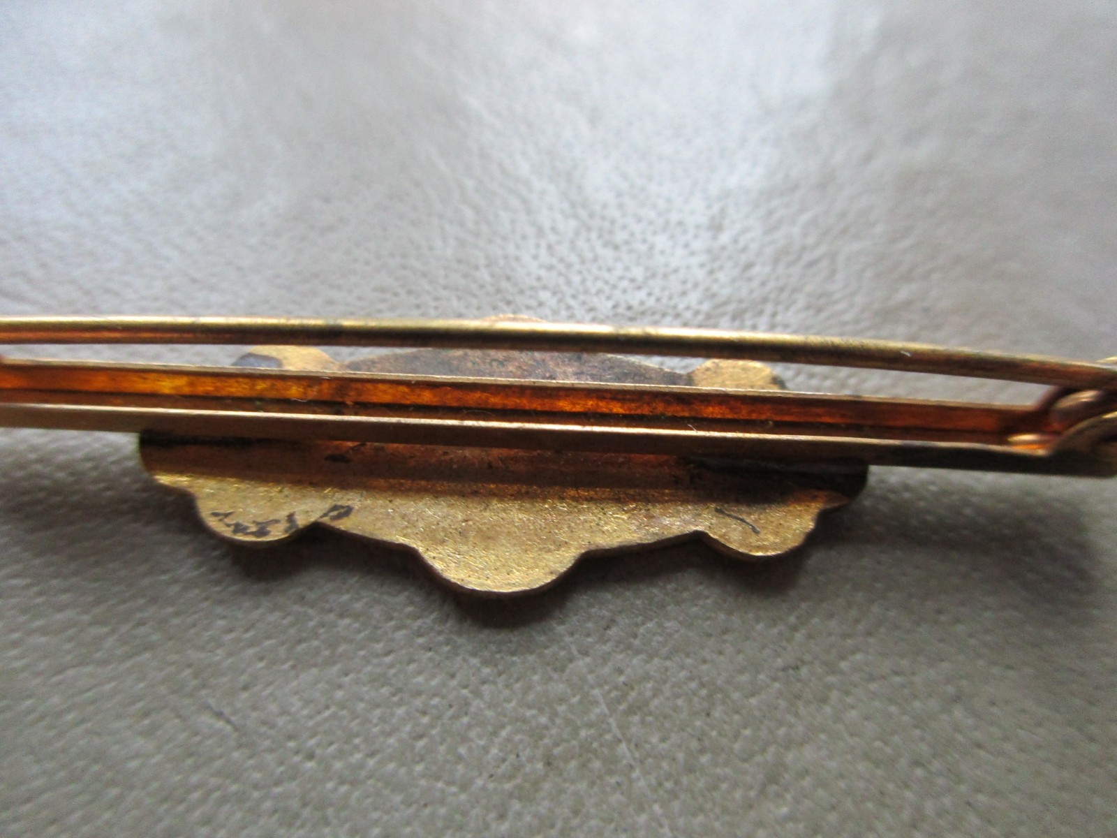 ANTIQUE EDWARDIAN ART DECO GOLD TONE ENAMEL MOTHER MOTHERS DAY UK BAR BROOCH PIN