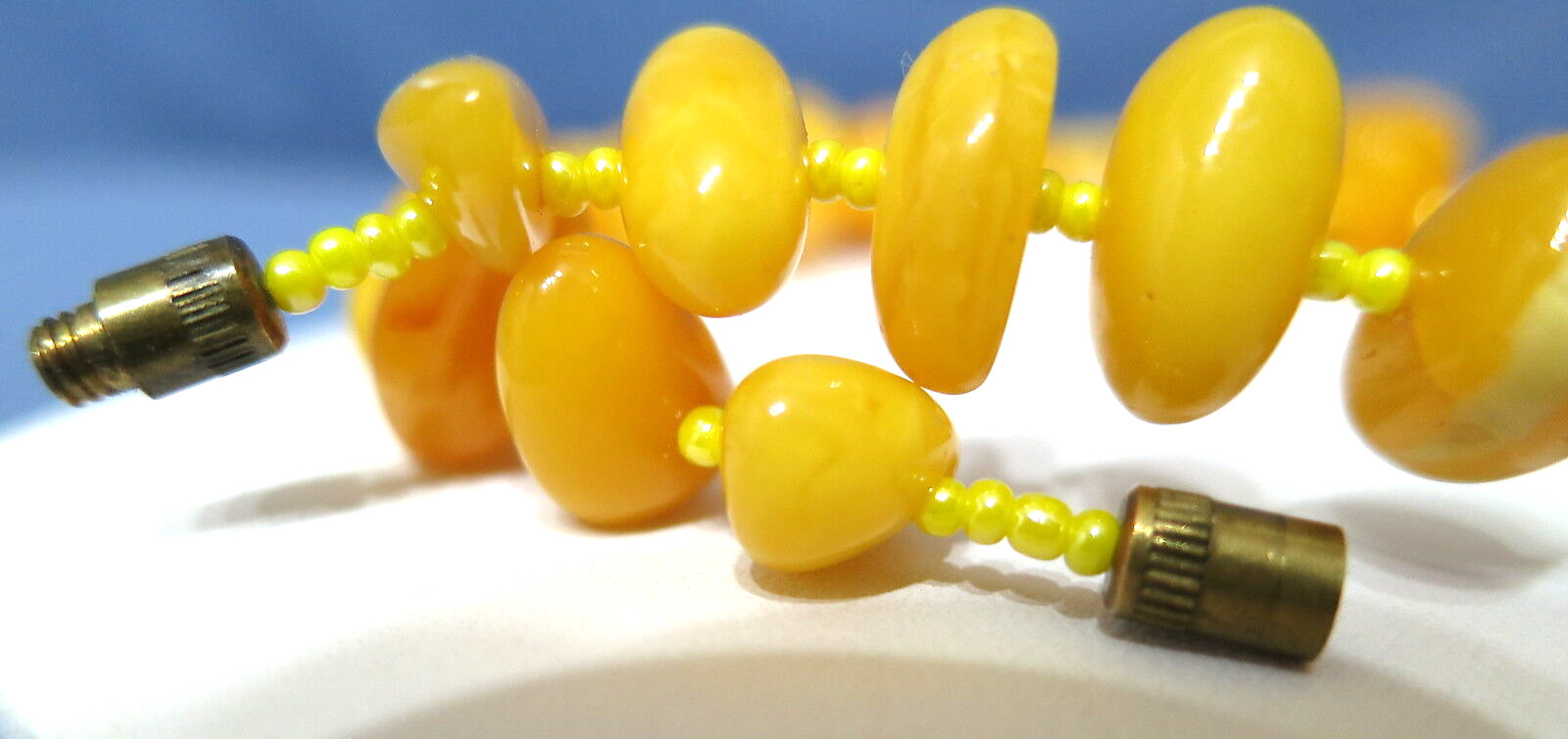Vintage Baltic Amber Resin Beads Necklace Butterscotch Honey Amber 22″ 35 Grams