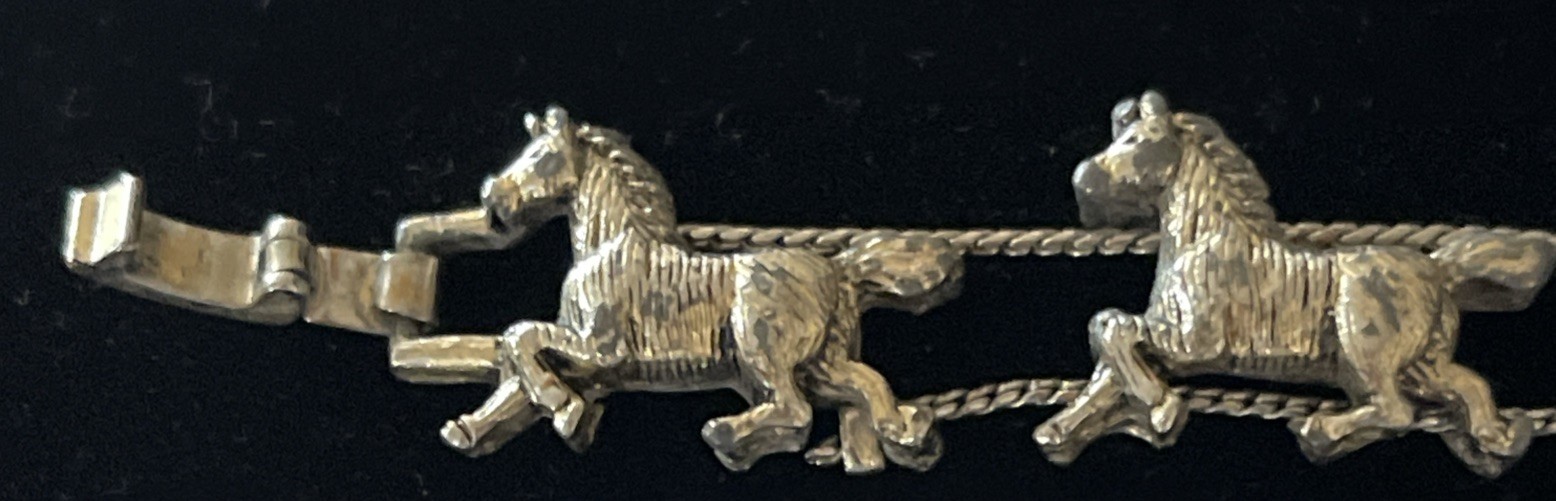 Vintage Cantering Horses Slide Bracelet – Solver Tone Equestrian Charm Jewelry