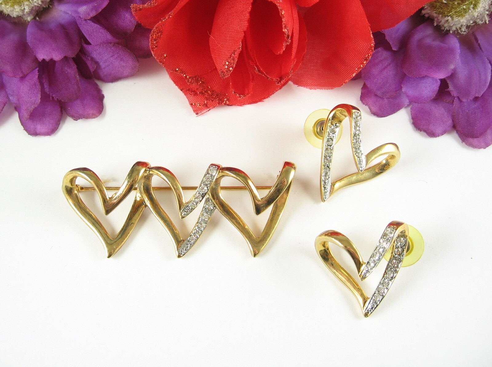 3/2 Rhinestone HEARTS Vintage PIN & EARRINGS Brooch Pierced Goldtone Silvertone