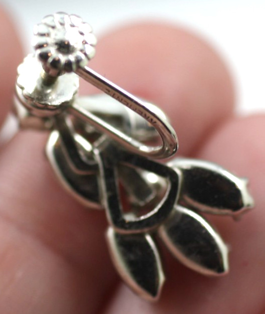 Vintage Krementz Silver Tone Clear rhinestone drop dangle screw back earrings