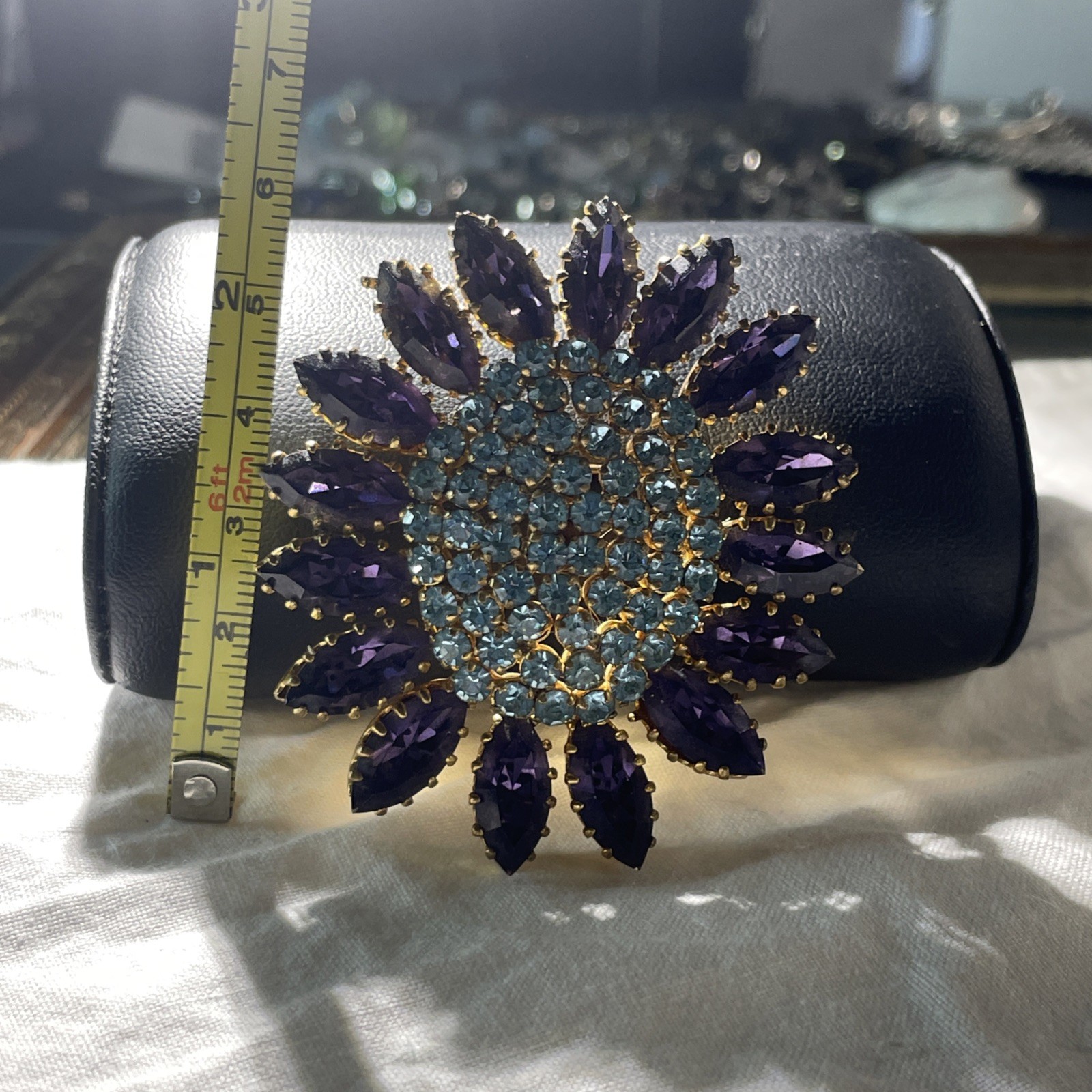 Vintage Blue And Purple Made In Austria Stamped Rhinestone And Gold Tone Brooch