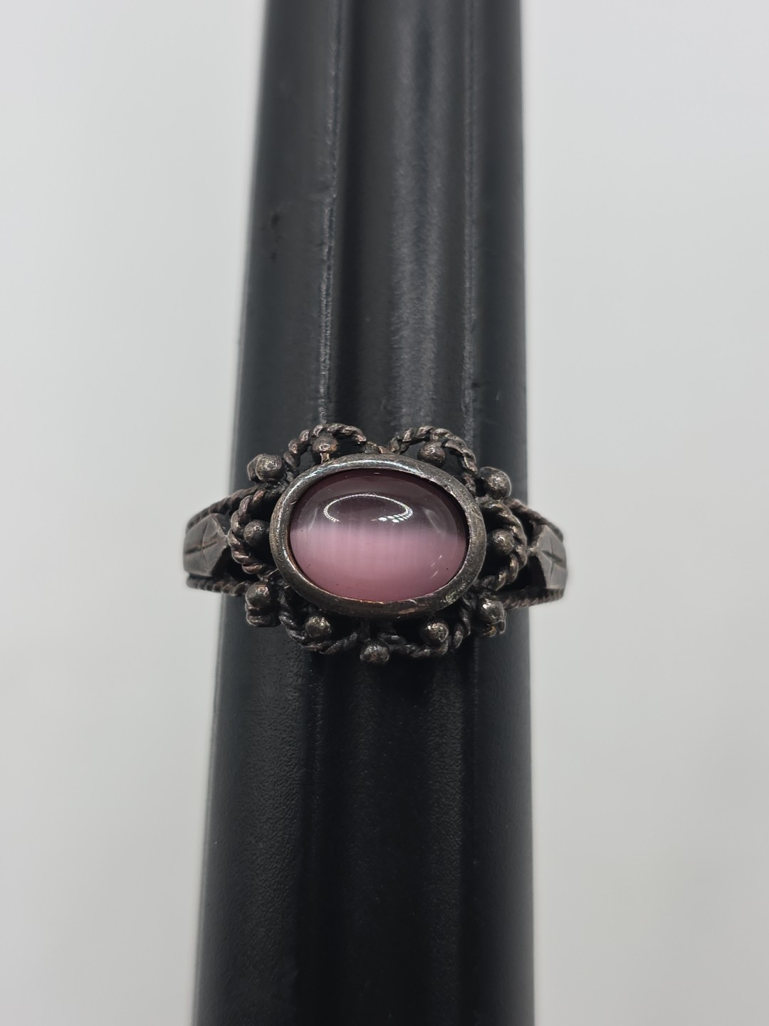 Vintage Sterling Silver 925 CW Pink Glass Cats Eye Ring Size 8