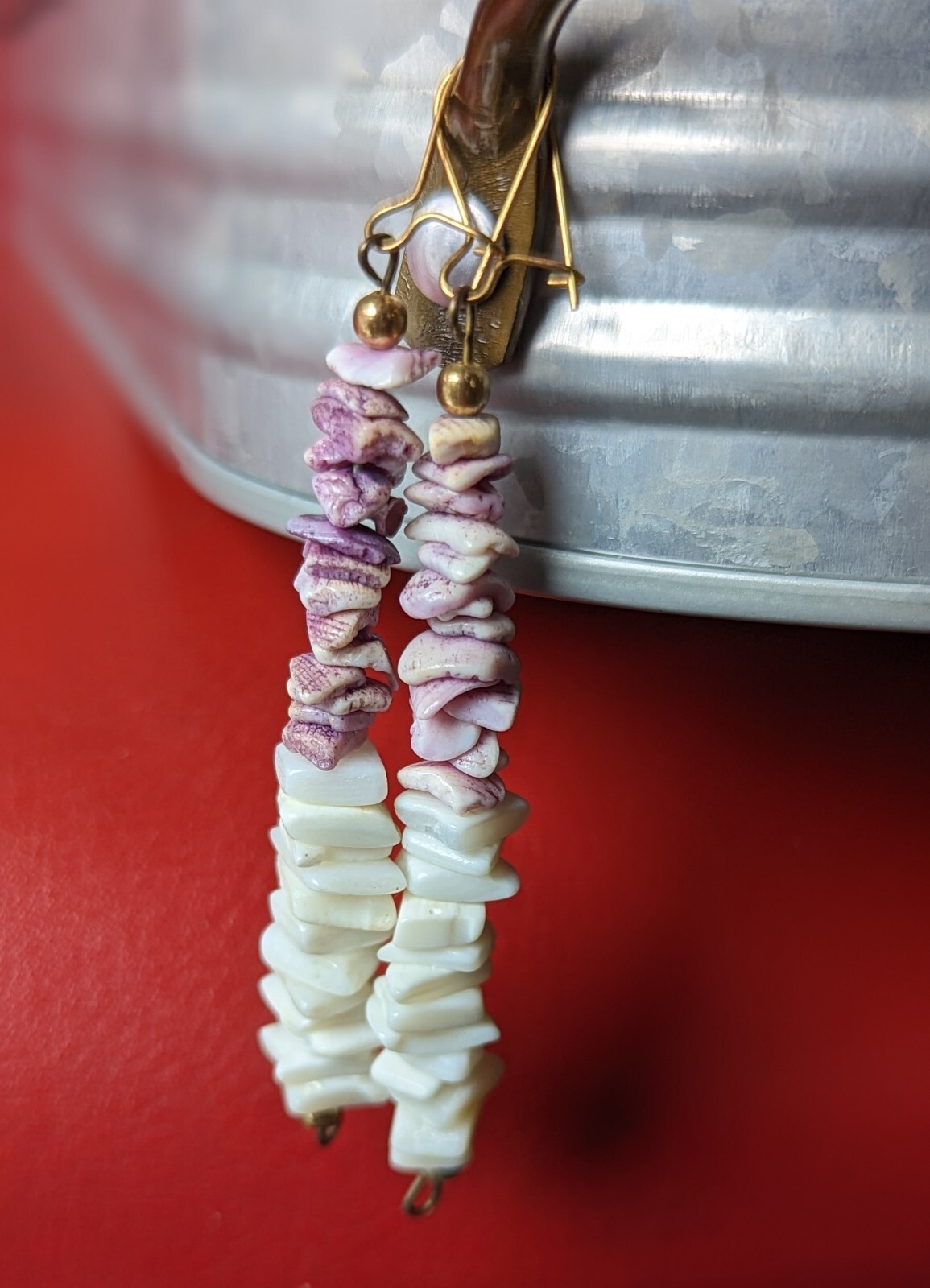 Vintage Purple White SHELL CHIP 3″ Dangle BEACH Hook PIERCED Earrings