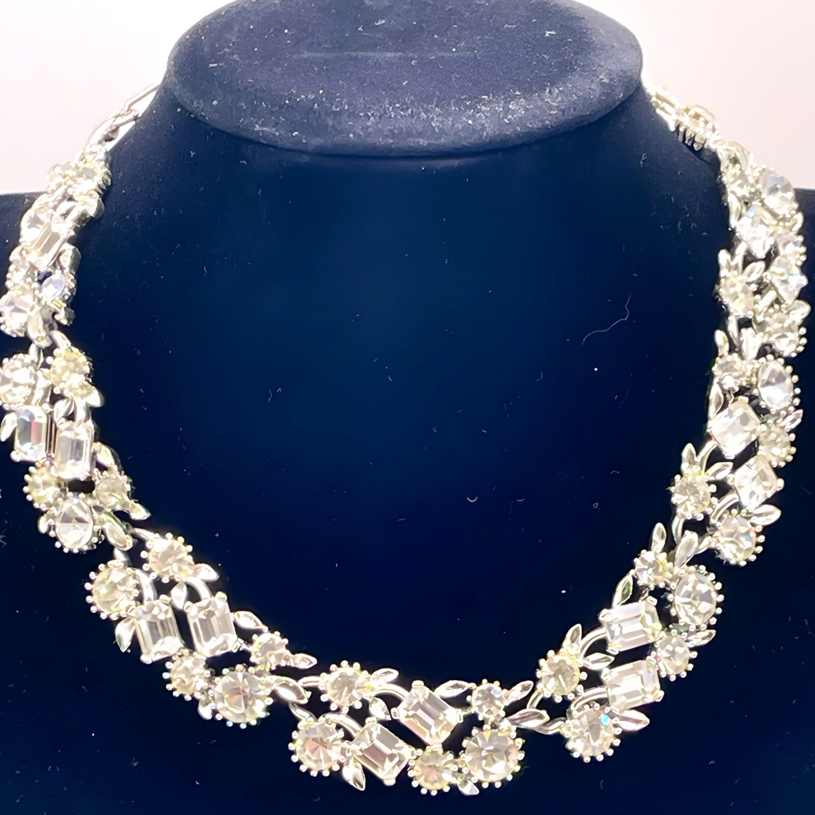 LISNER Colorless 💎 Round And Emerald Cut Floral Rhodium Necklace & Earrings