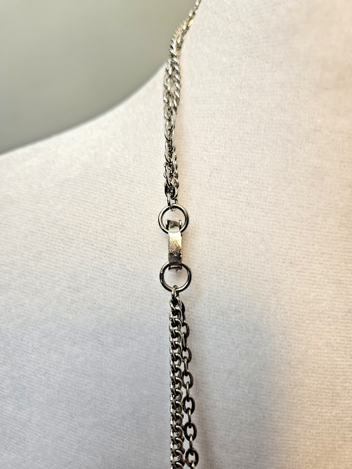Tassel Pendant Necklace Vintage Silver Tone 22 Inches