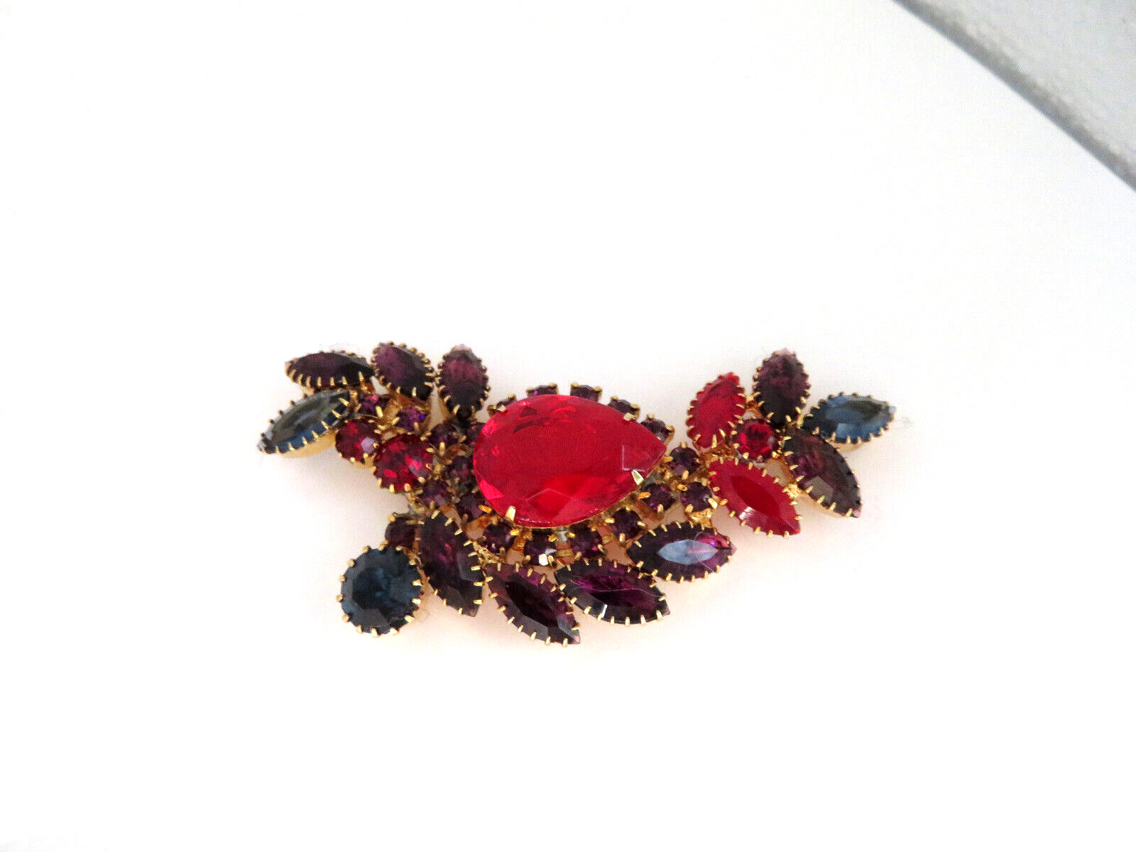 Estate Statement Leaf Rhinestone Pin Brooch Red Purple and Blue Gold tone As is