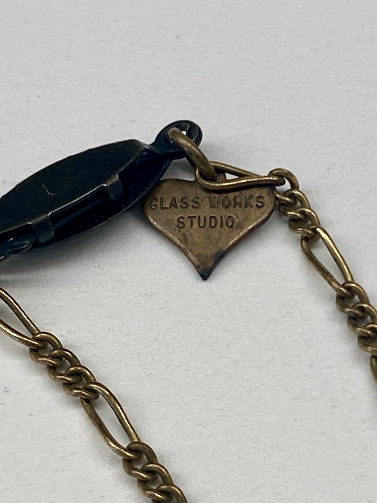 VINTAGE GLASS WORKS STUDIO GOLD CHAIN NECKLACE with Dog CHARMS ~ 32″