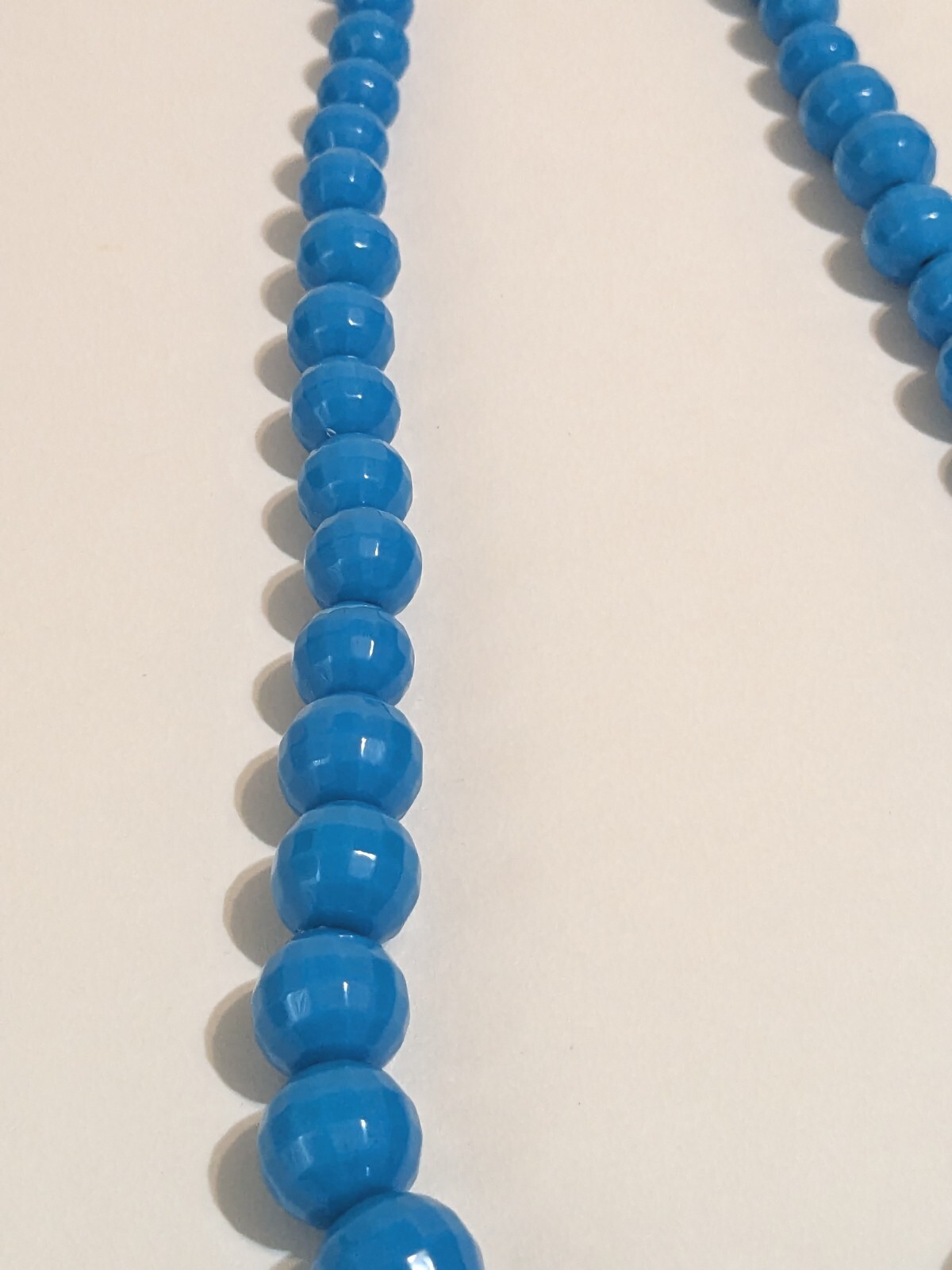 Blue Graduating Bead Faceted Acrylic Necklace. Retro Style. MCM Inspired. 28 In.