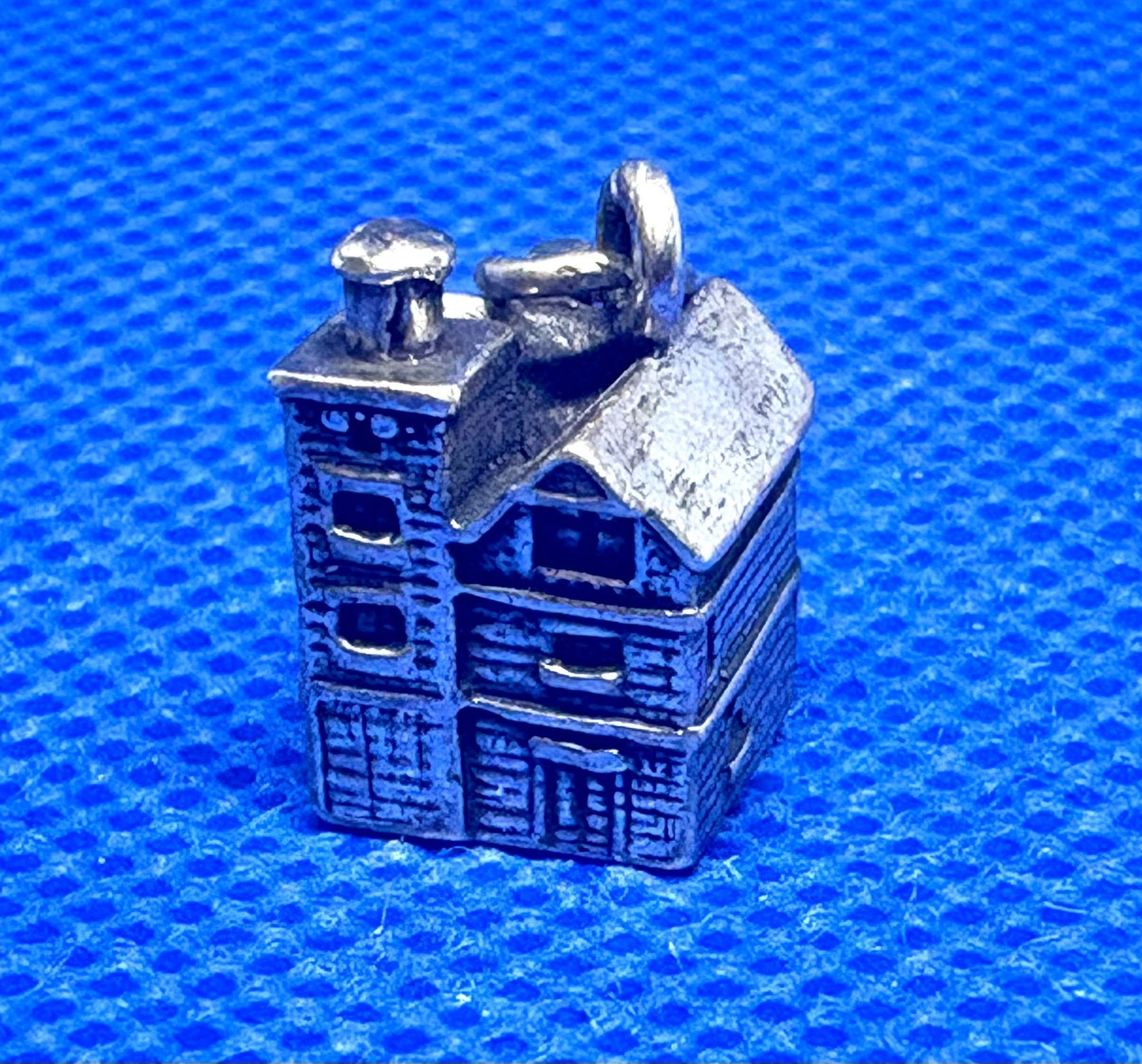 K74 Fire Station Brick House Charm 925 Sterling Silver 1970s 4.18 grams