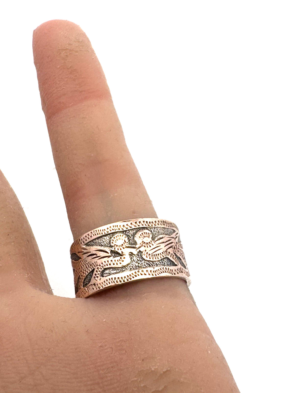 Vintage Guatemala Artisan 900 Fine Silver Two Tone Mayan Motif Wide Band Ring