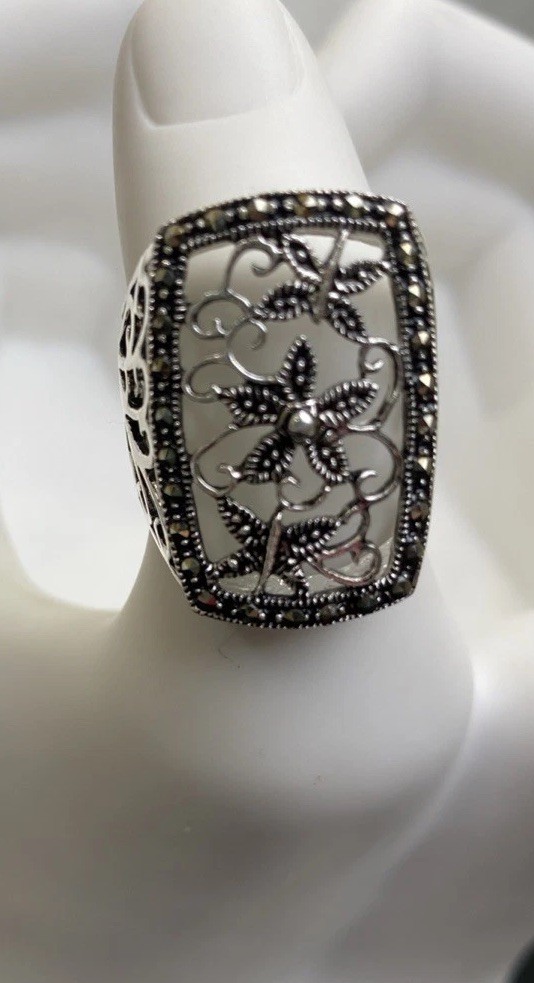 Vintage CW Silver Plated Marcasite Butterfly Flower Ring Size 6