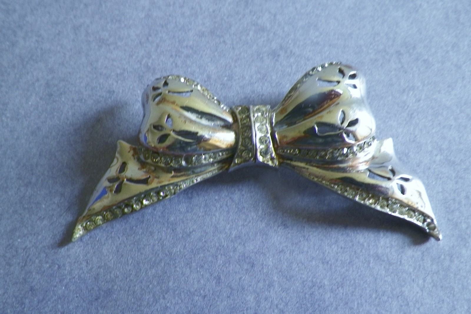 Vintage Sterling Silver Ribbon Bow Pin Brooch w/ Clear Rhinestones 40s