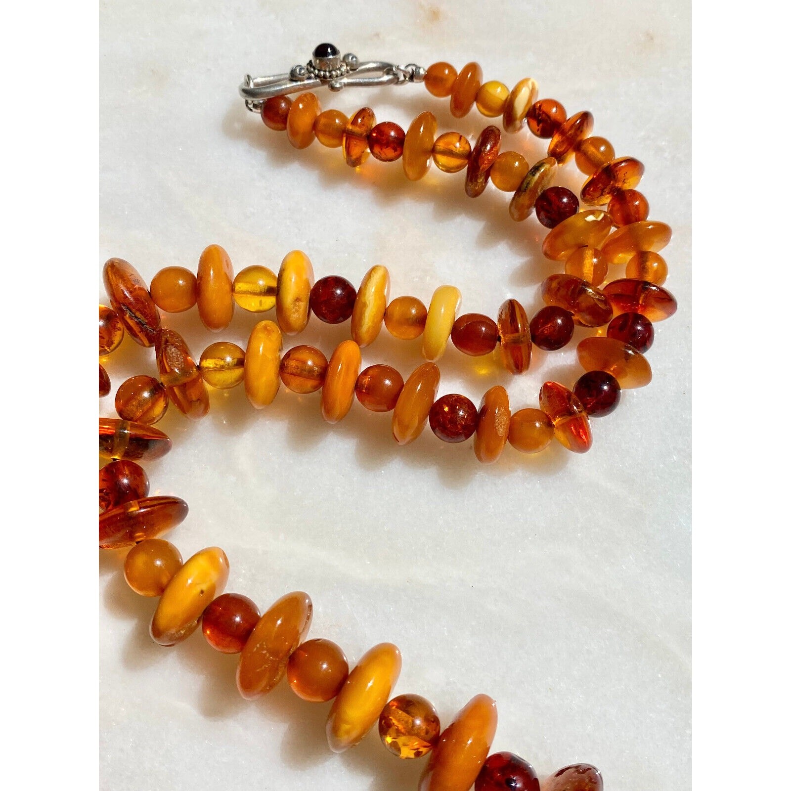 VTG BALTIC HONEY COGNAC BUTTERSCOTCH AMBER GRADUATED BEAD NECKLACE 64 GRAMS 27″