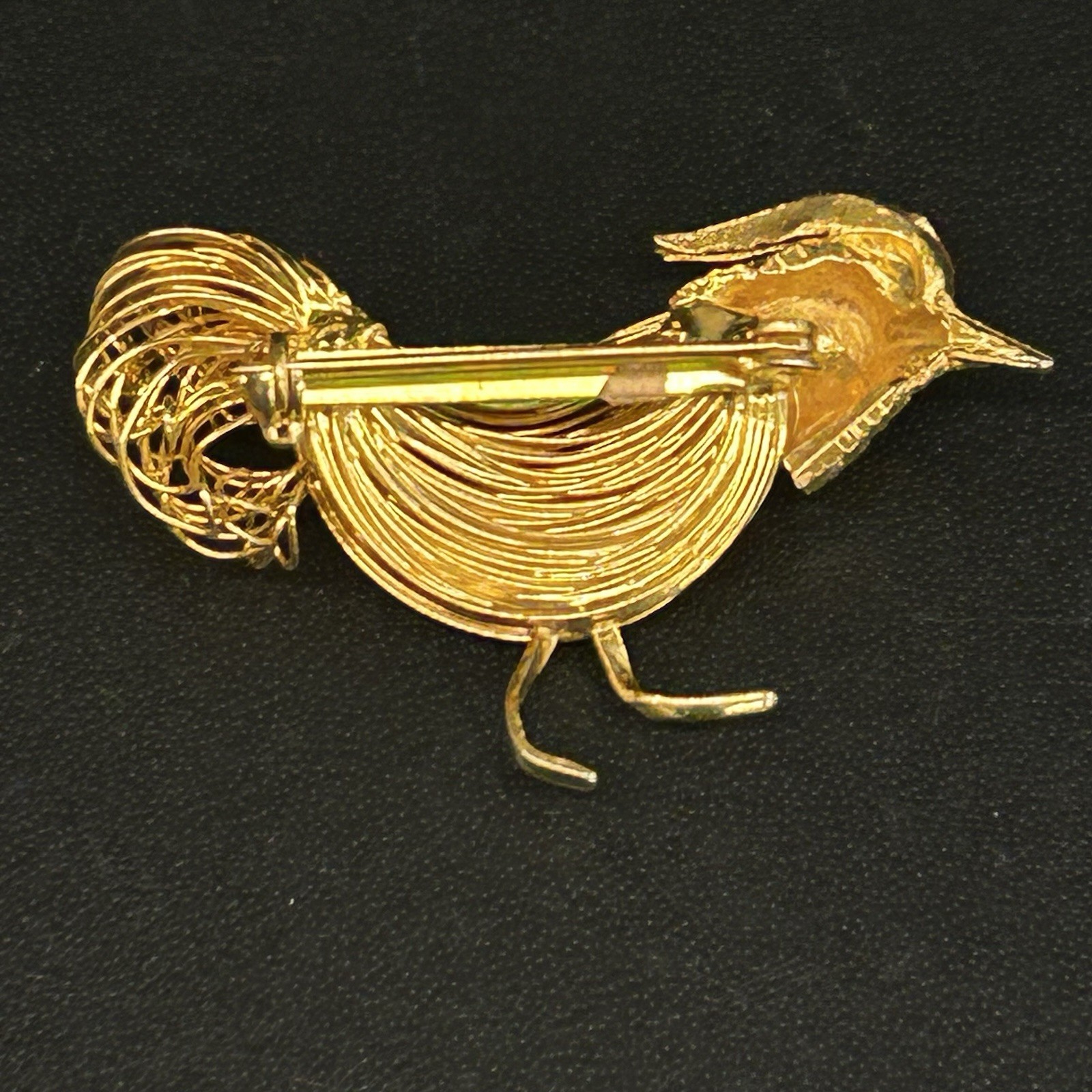 1960’s Vintage Wire Goldtone Quail Brooch 2 1/2 inch With Red Rhinestone Eye