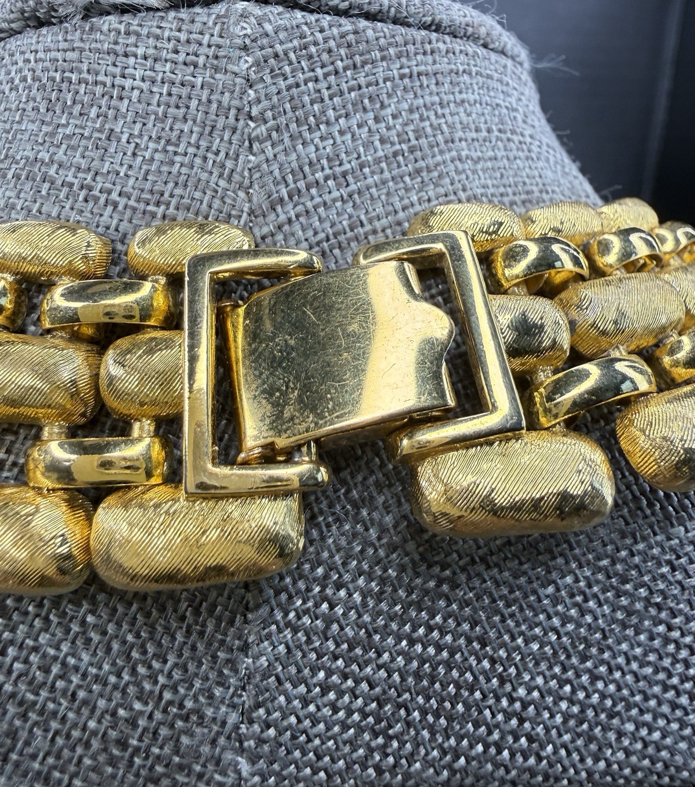 Napier Panther Link Necklace Gold Tone Cleopatra Style 16 Inch Chain