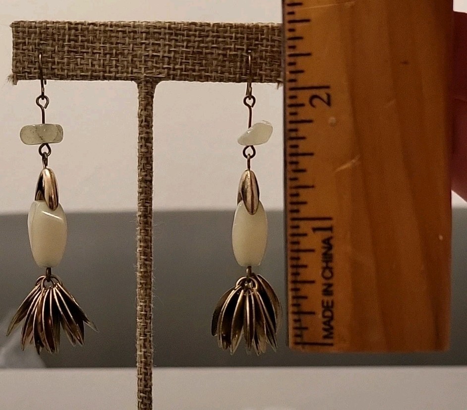 Vintage Dangle Leaf Drip Drop Earrings White Quartz Crystal w Gold 2.5″ LengthK1