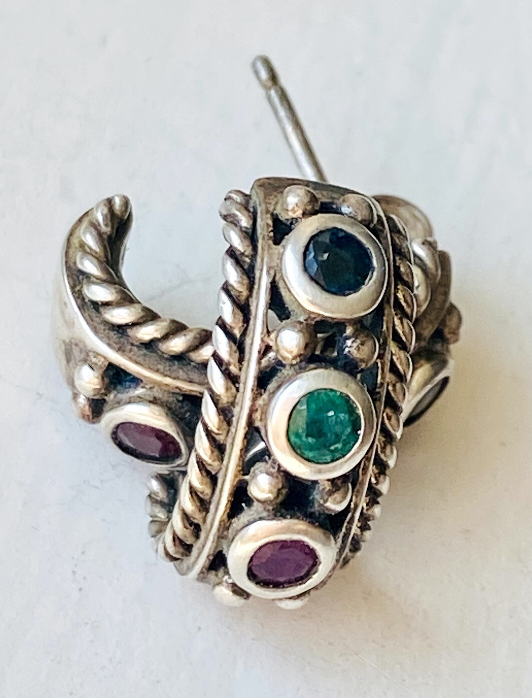 VINTAGE SIGNED STERLING SILVER RUBY EMERALD SAPPHIRE ROPED HALF HOOP EARRINGS