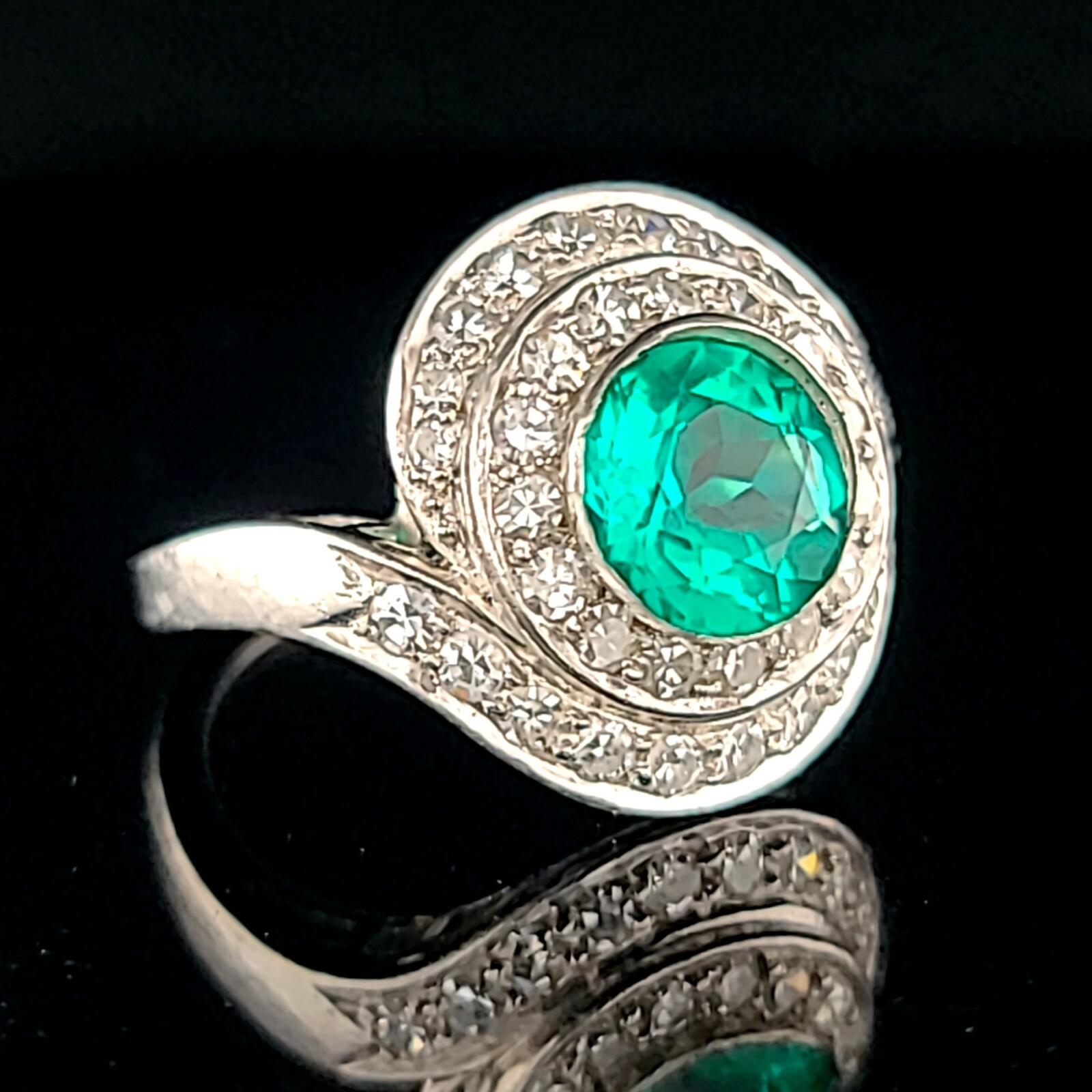 VINTAGE PLATINUM RING 1.52CT. NATURAL GREEN EMERALD ROUND SHAPE CIRC 1940’S