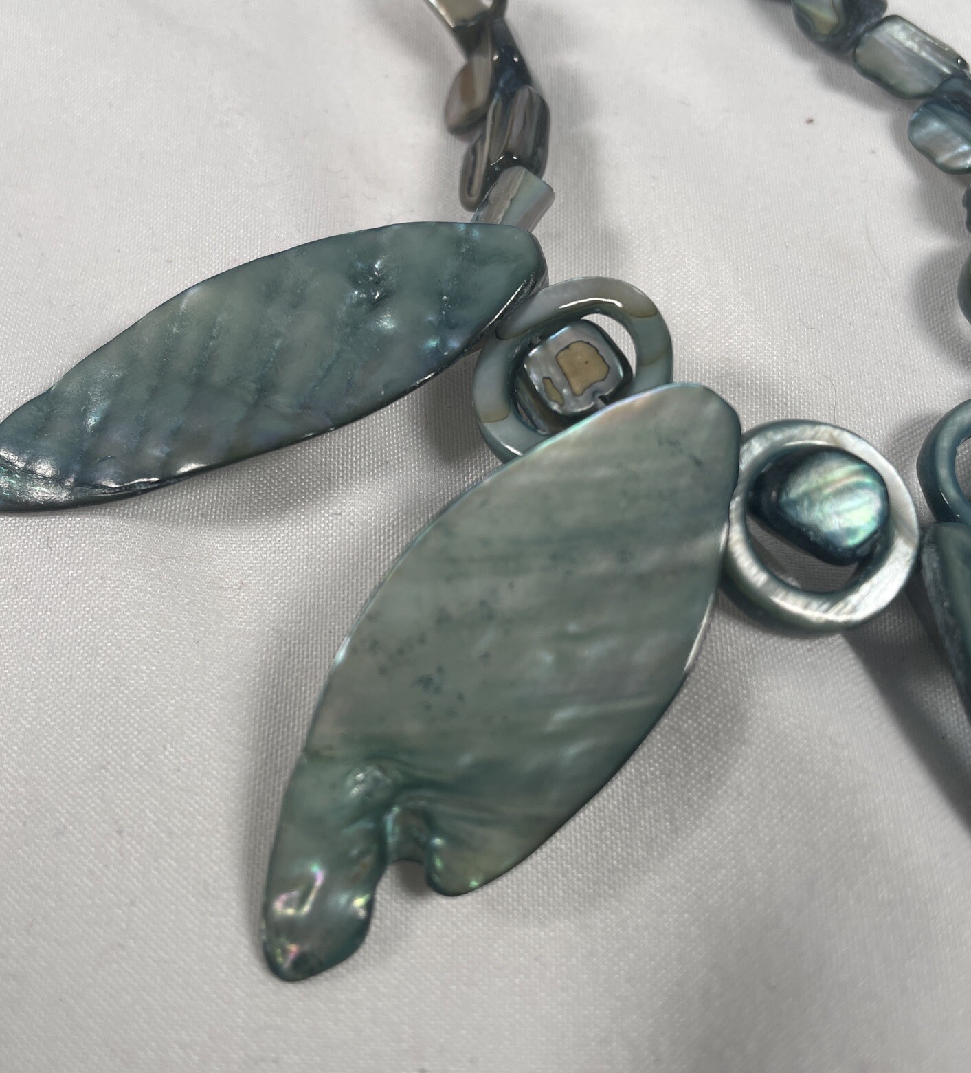 Abalone Shell Made Into Beads And Leaves Necklace Collar