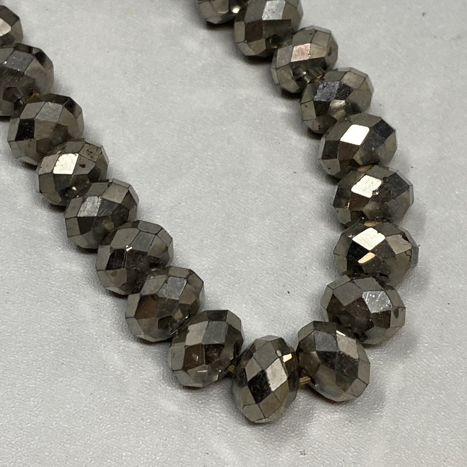 Stretch Bead Bracelet Gray Silver Glass Faceted Fire Polished Iridescent 6.5″