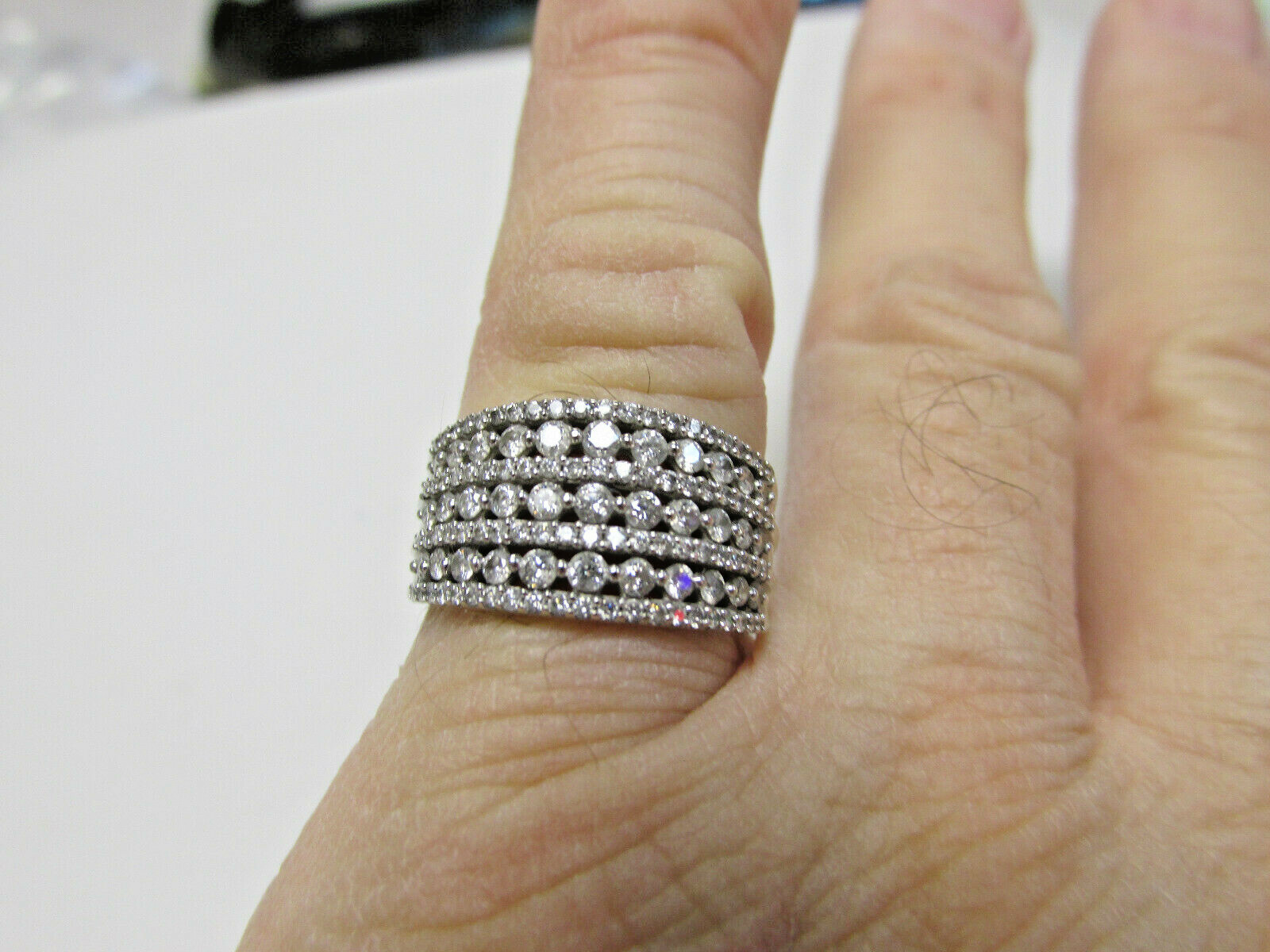 Beautiful 1.00 ctw 10k White Gold Diamond Ring Size 7 Really Nice MAKE OFFER