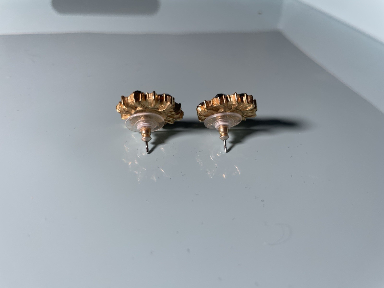 Vintage Roman Gold Tone Hoop Earrings Chunky Oval Pierced Statement Style