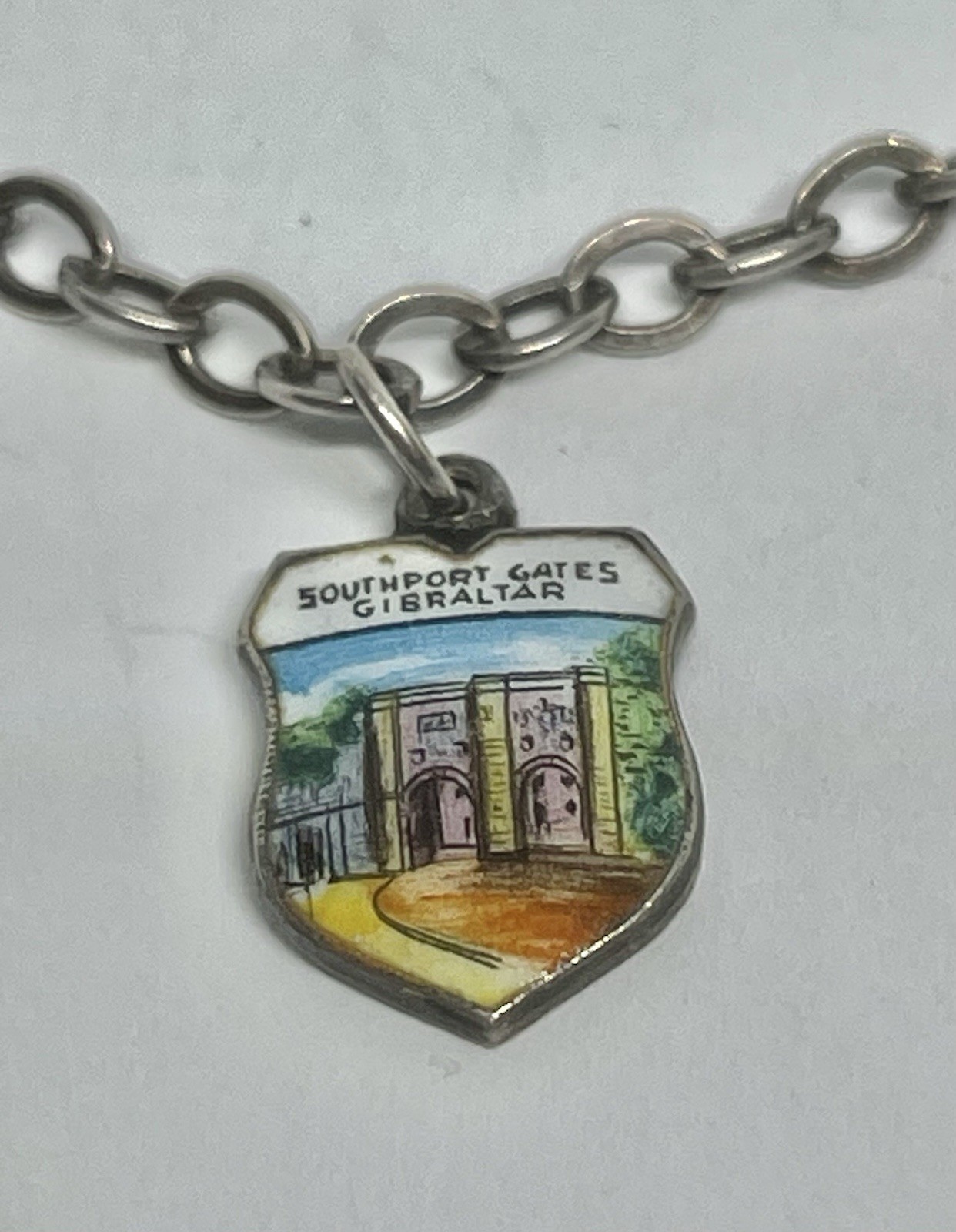 Vintage MCM GIBRALTAR Travel Souvenir 5 Shield Sterling Charm Bracelet 7 1/4”