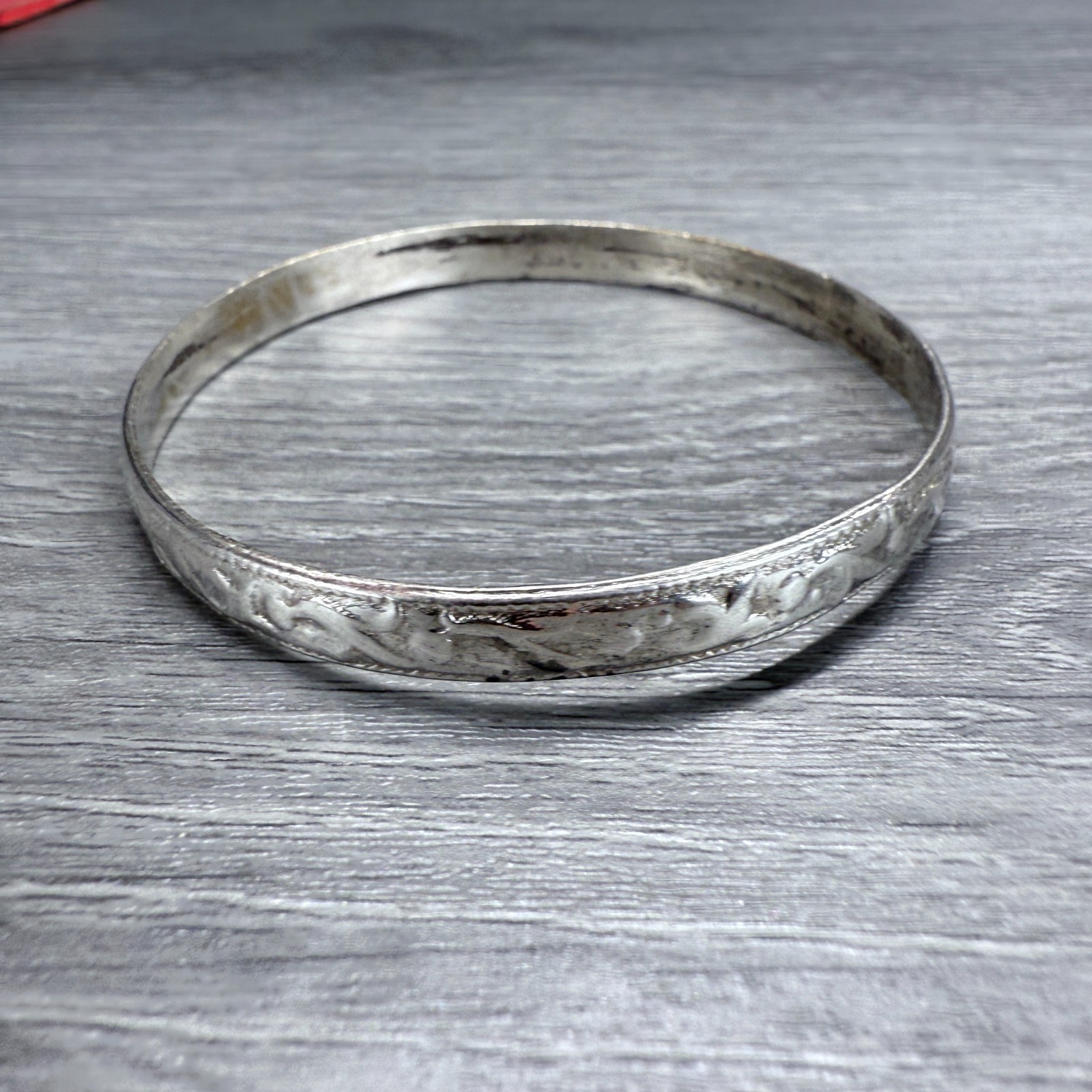 Vtg Bangle Bracelet Mexico Floral Motif Design Non-Magnetic Metal Unmarked #2170