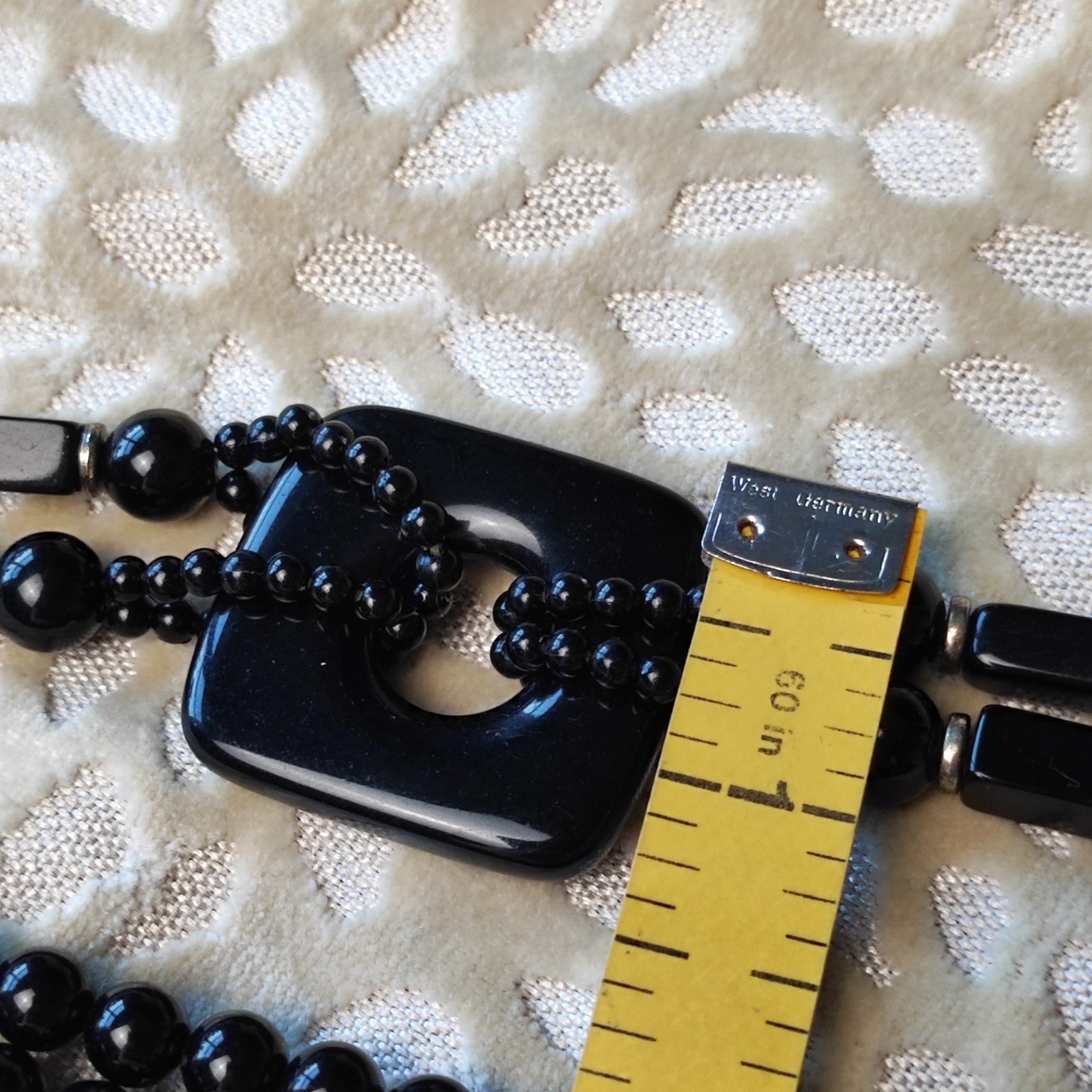 Vintage Womens Black Silver Beaded Necklace Large Side Bead Box Tab Insert Close