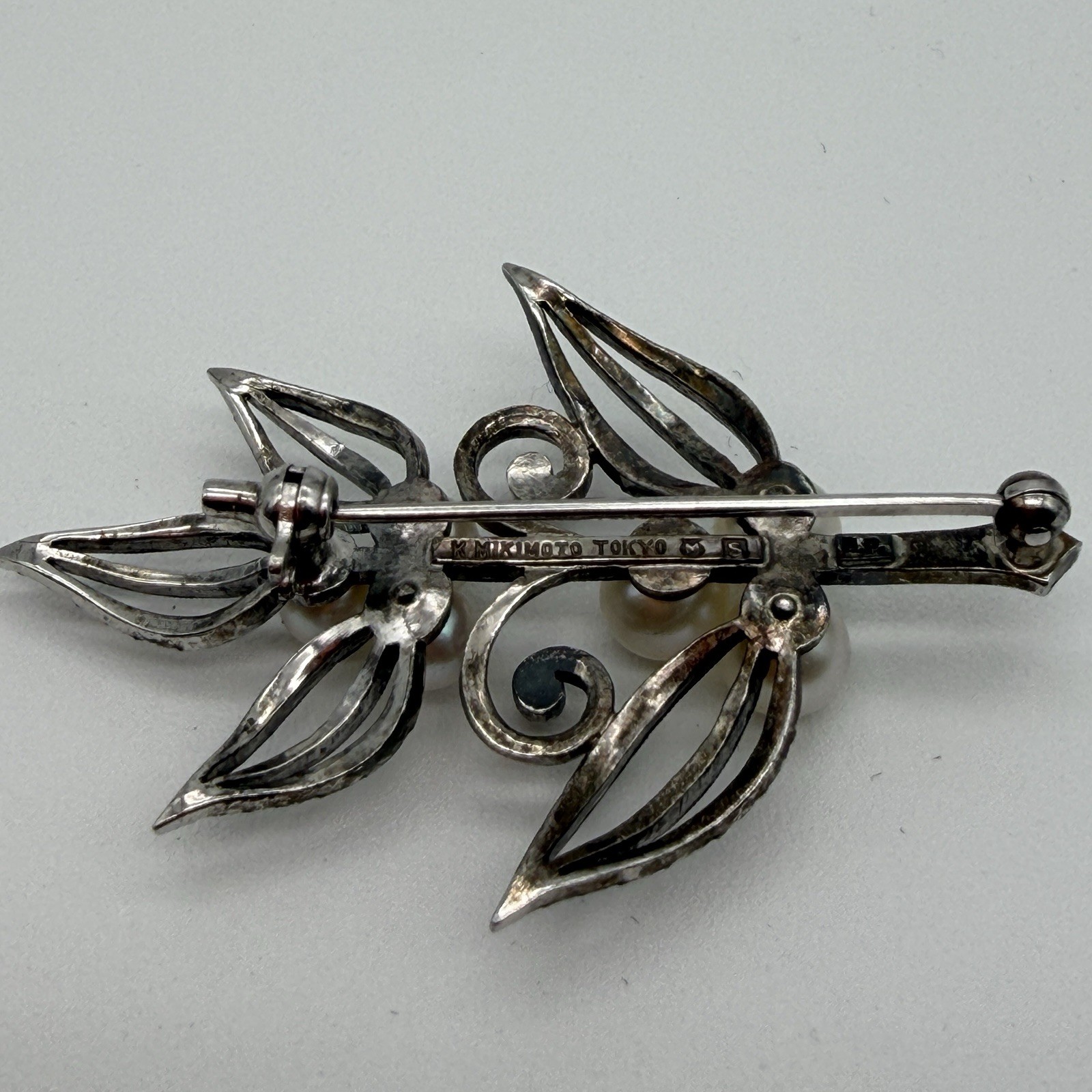 Vintage Mikimoto Sterling Silver Pearl Brooch & Earrings Set – Original Box – M