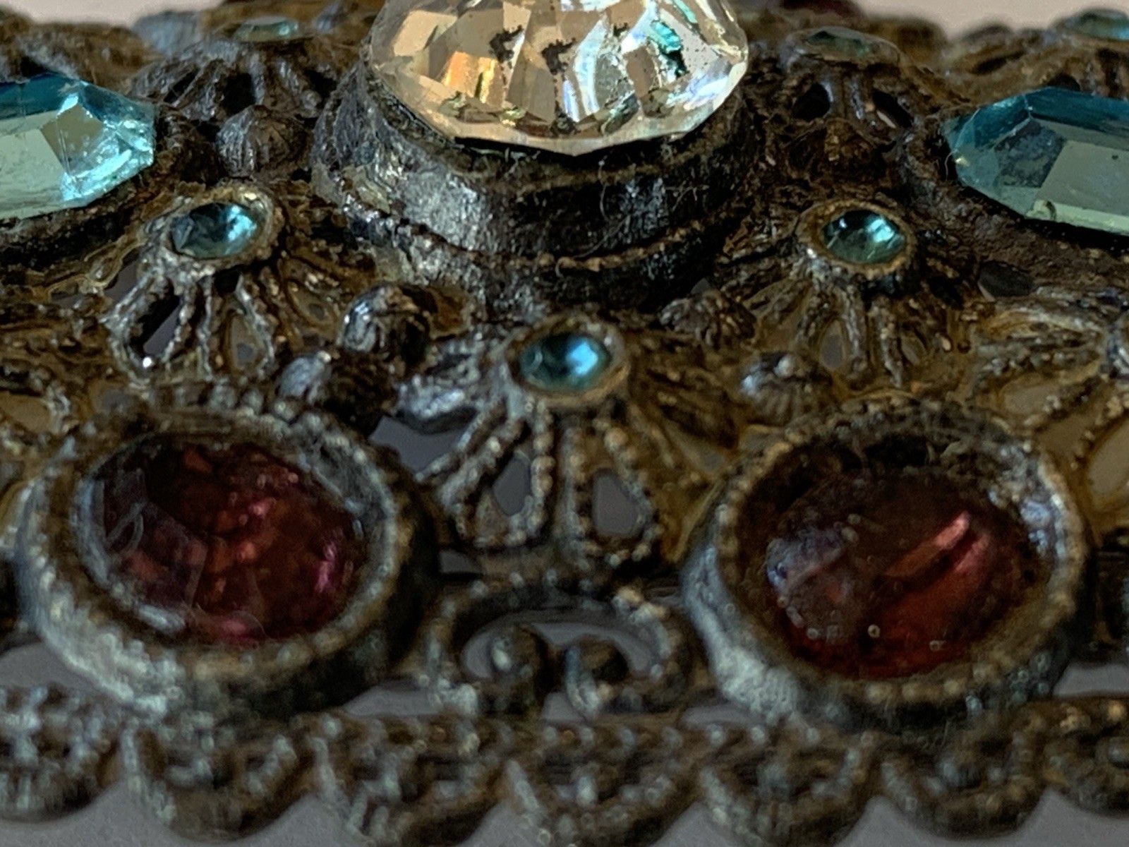 New England Glass Works Antique Brooch Pin Rhinestones Filigree Marked