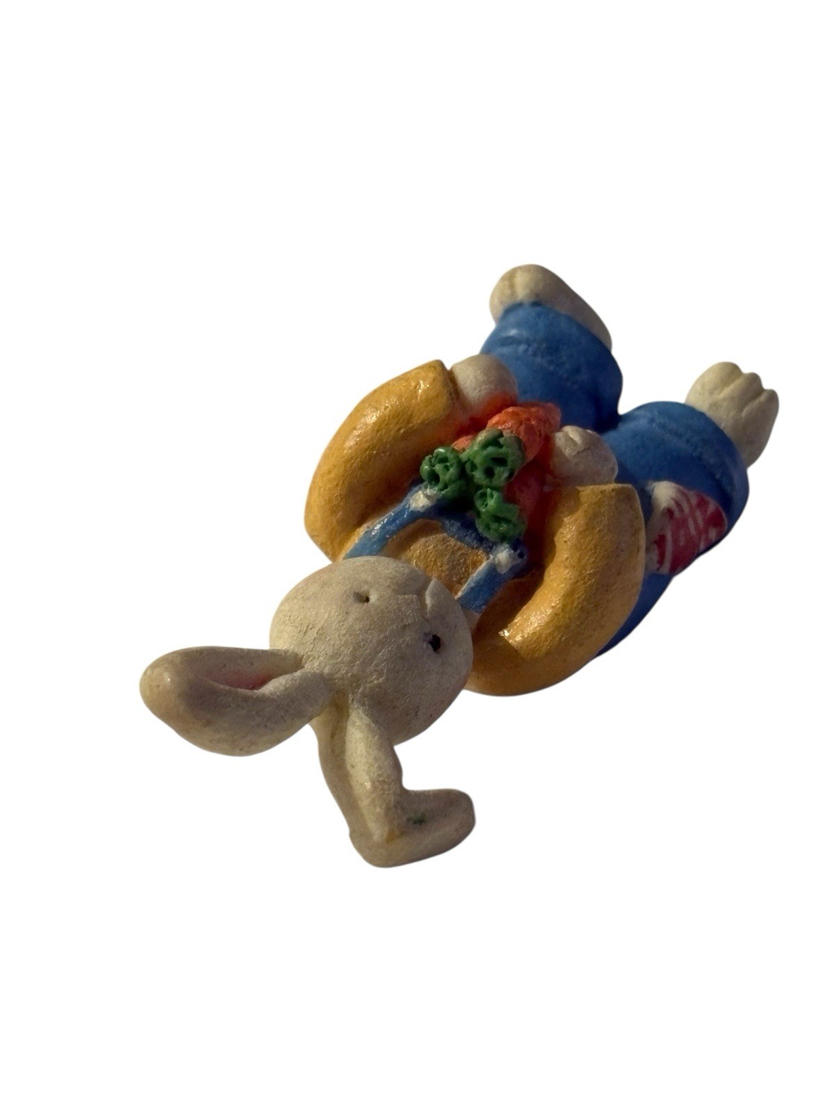 Bunny Rabbit Brooch Pin Resin Painted Vintage Easter 2” Figural Holding Carrots