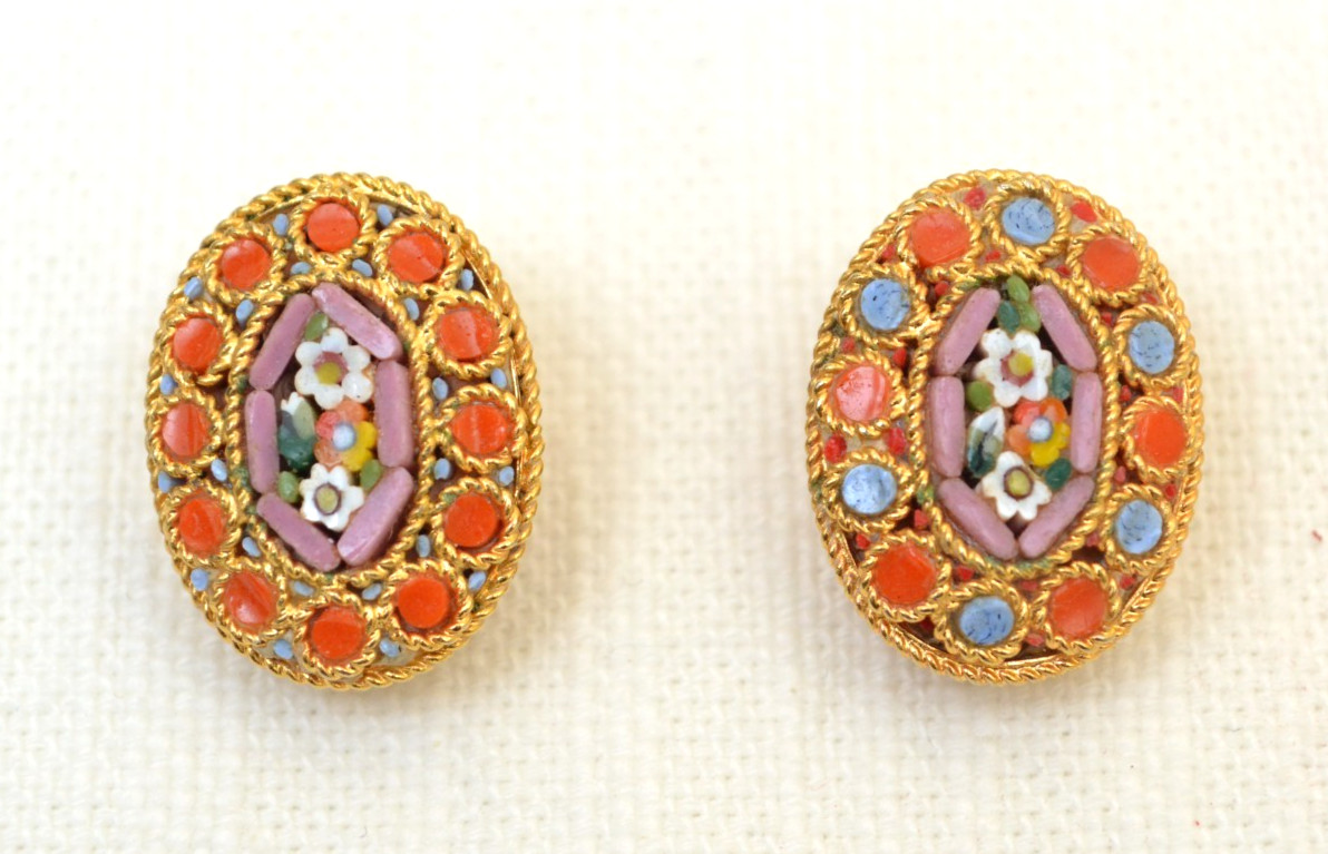 Clip On Earrings Micro Mosaic Milleflori Gold Tone Twist Setting 3/4″ L Vintage