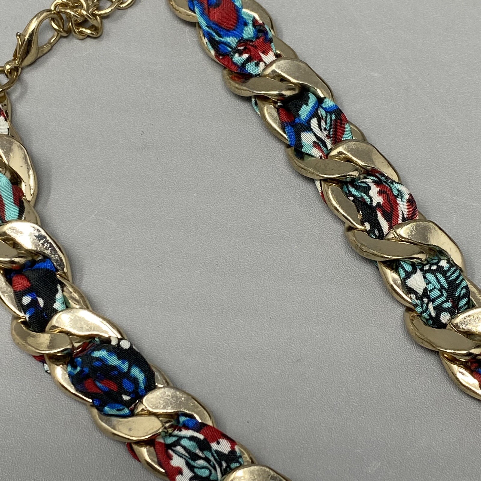 Chain Link Necklace Braided Multi Color Woven Fabric Multi Gold Tone Collar 19″