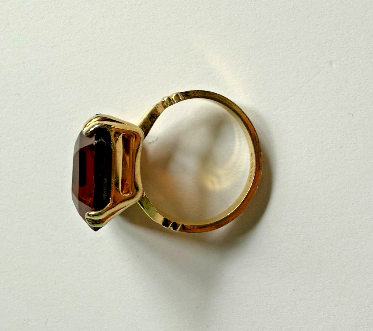 Vintage Signed Avon 1978 Smoky Lustre Large Rectangle Topaz Glass Ring Size 6