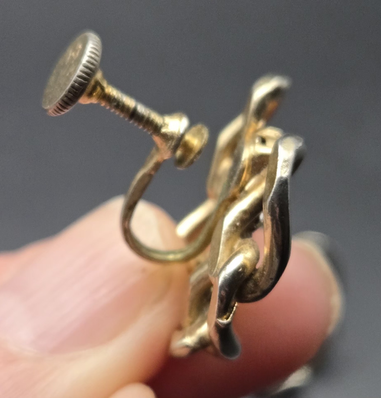 Vintage Clear Rhinestone Interlocking Knot Screw Back Earrings Gold Tone Estate
