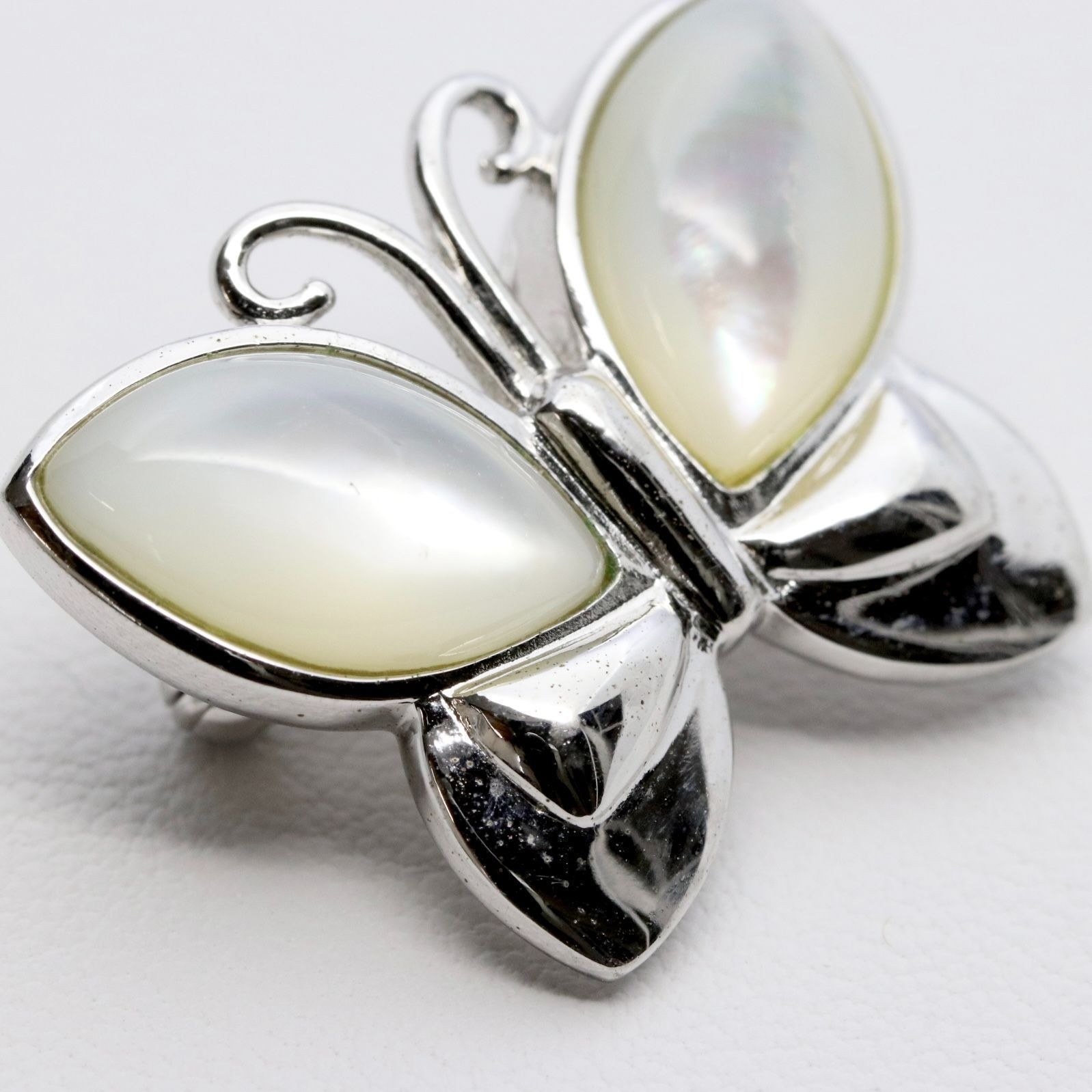 Tasaki MOP Mother of Pearl Shell Butterfly Papillon Brooch Silver Japan Vintage
