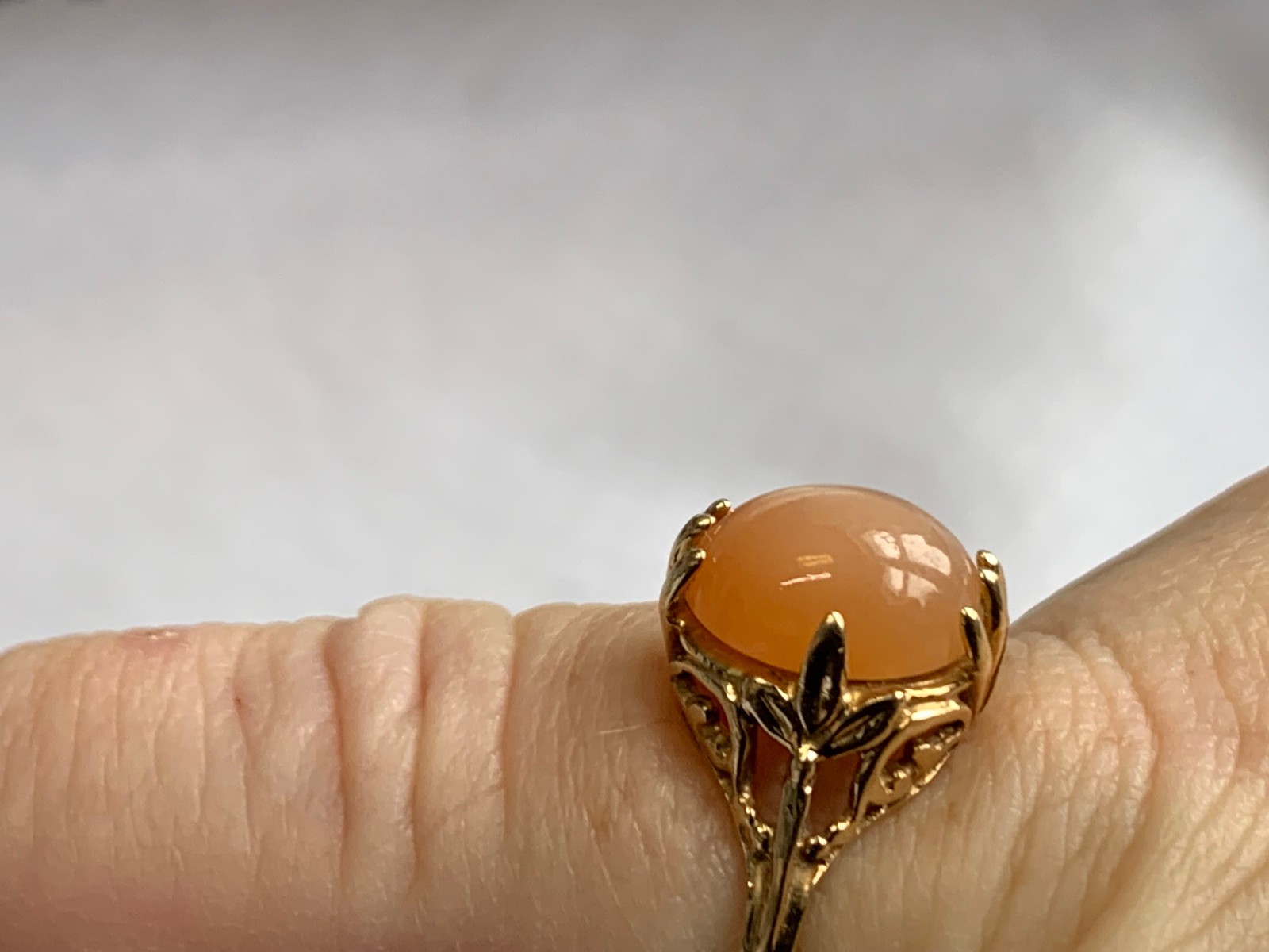 Vtg 10K Yellow Gold Ring 2.82g Fine Jewelry Size 7 Band Peach Color Stone *READ*