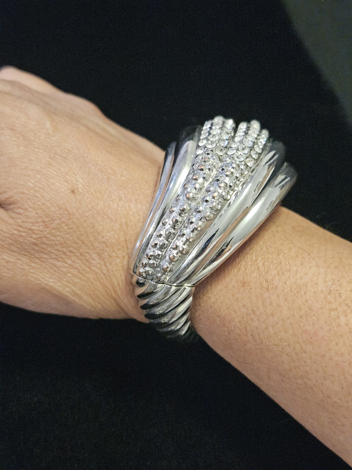 VTG Hinge Cuff Bracelet Silver Tone Sculptural Wave Design Rhinestone Rows Chunk
