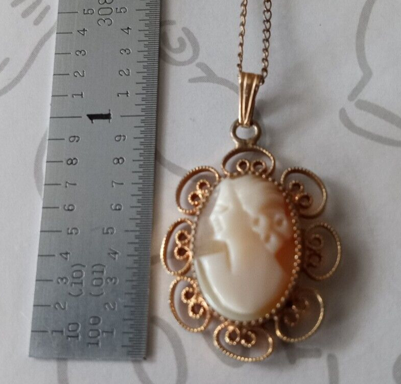 Cameo Screw Back Earrings and Pendant Necklace Set 1/20 12k Gold Filled