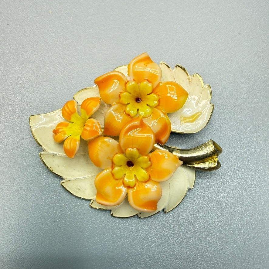 Vintage Enamel Leaf Flower Brooch Gold Tone Cream Orange Yellow Spring Summer