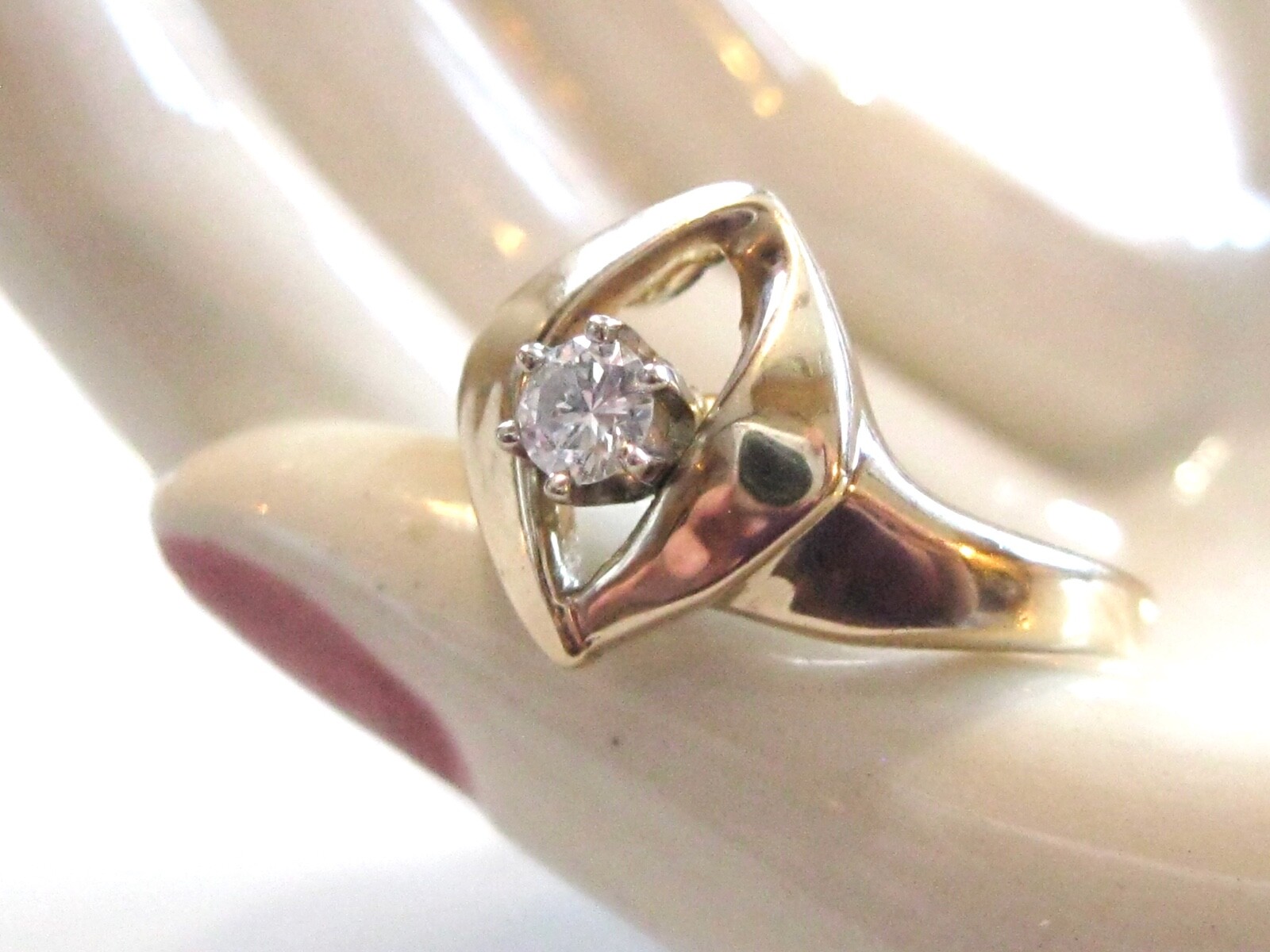 VINTAGE MOD RETRO DIAMOND ENGAGEMENT PROMISE EVERY DAY RING 14K YELLOW GOLD RING