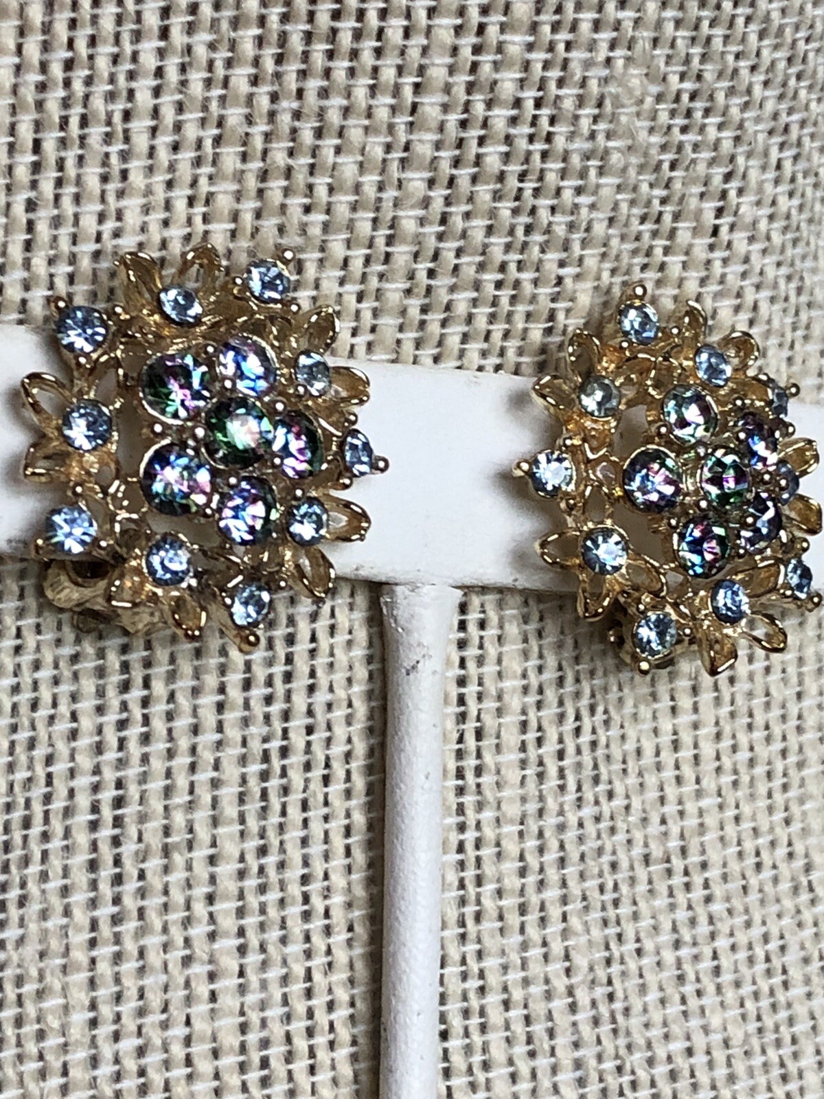 Signed STAR Vintage Gold tone Rhinestone Earrings Great Minty Condition