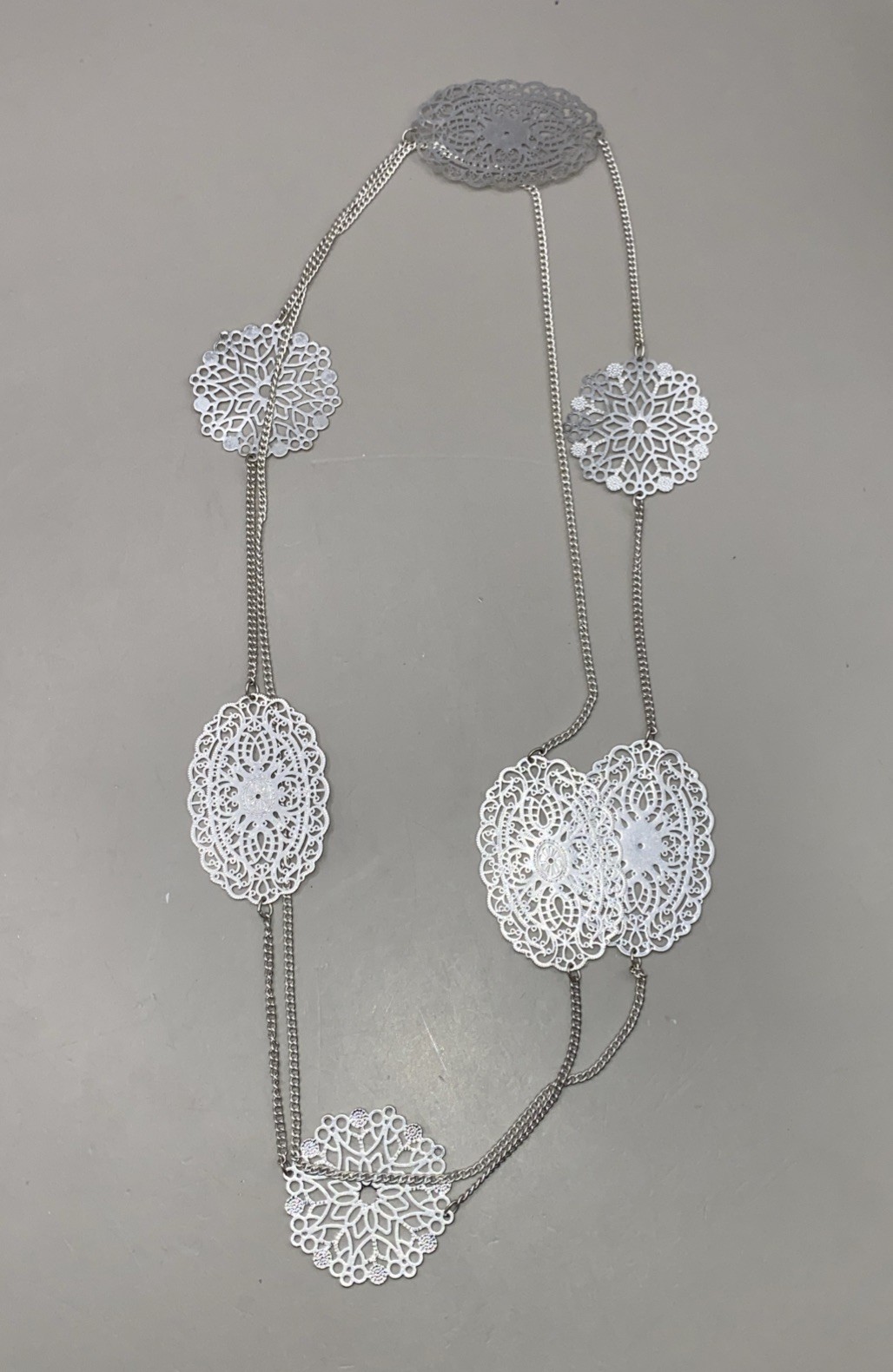4 VTG Silver Tone Necklaces + Earrings Filigree Medallion Stella & Dot Rope GLAM