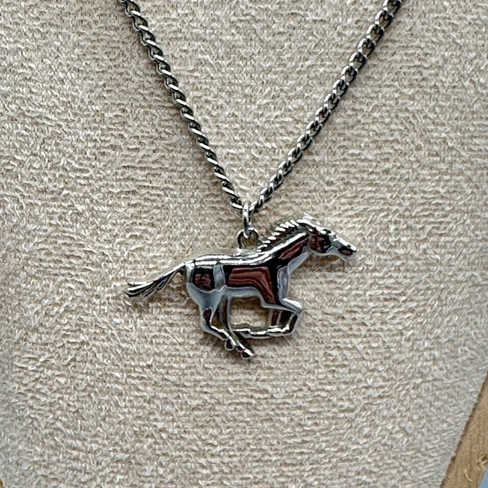 Vintage Silver Tone Horse Pendant Necklace 16″ Equestrian Western Rodeo