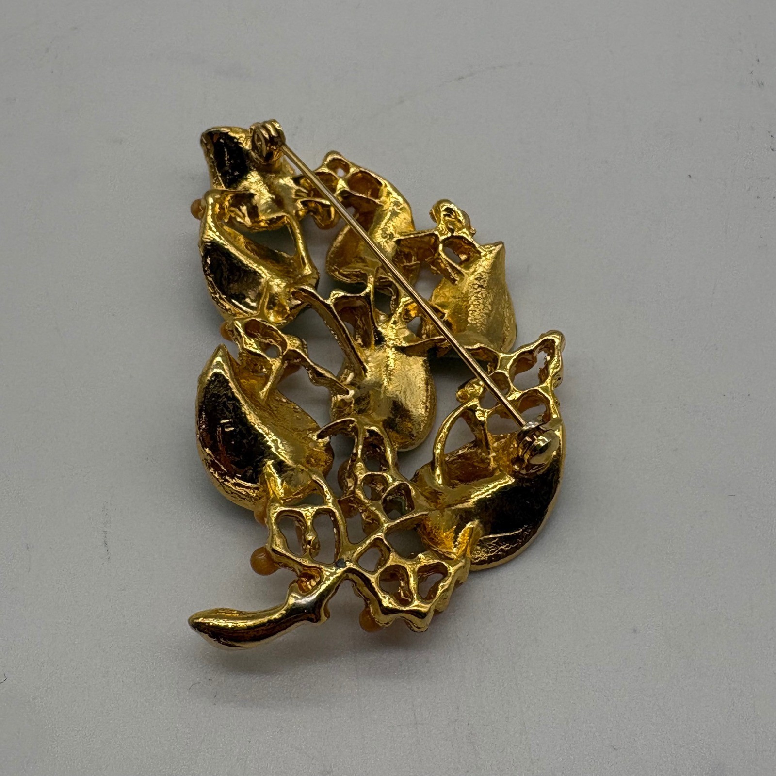 Vintage Gold Tone Green Enamel Leaf Filigree Pin Brooch Botanical Nature