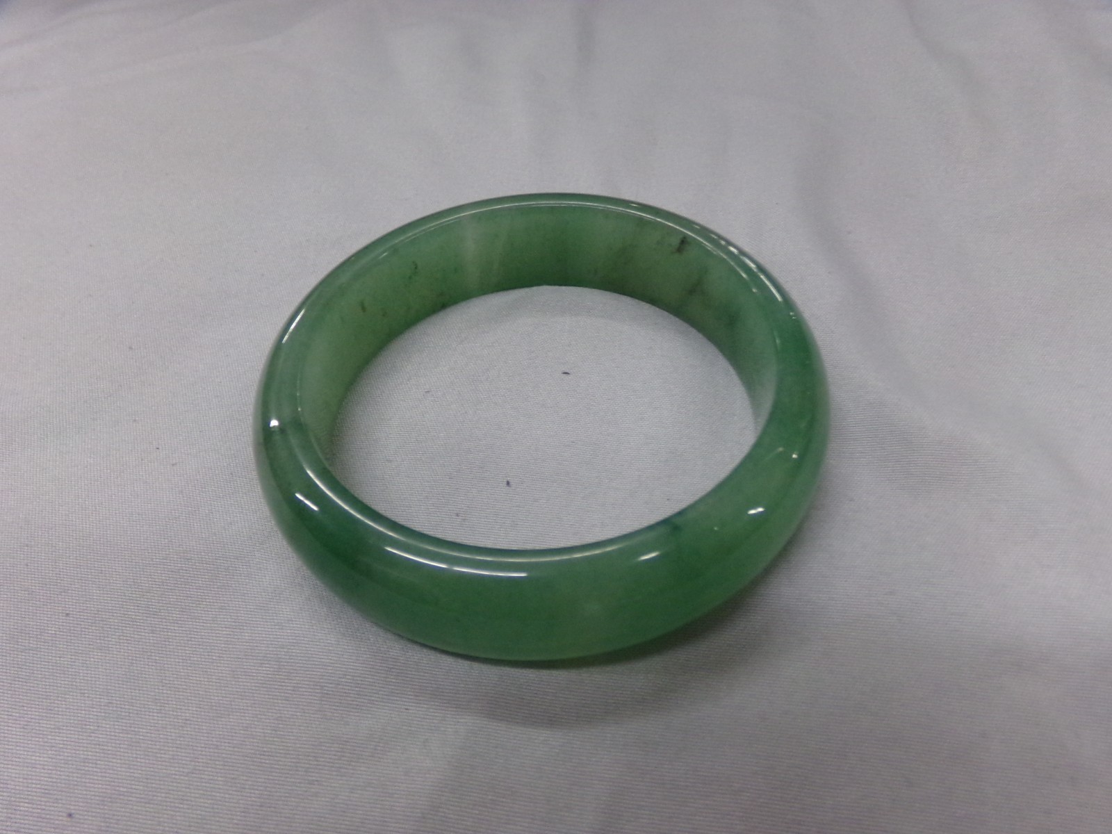 Vintage Natural Green Jadeite Jade Bangle Bracelet Womens Size 6 1/2
