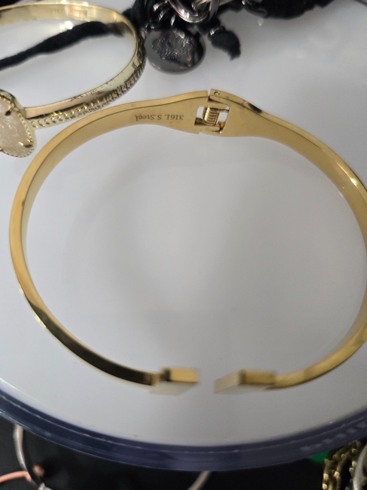 Elegant vintage /now jewelry lot some signed