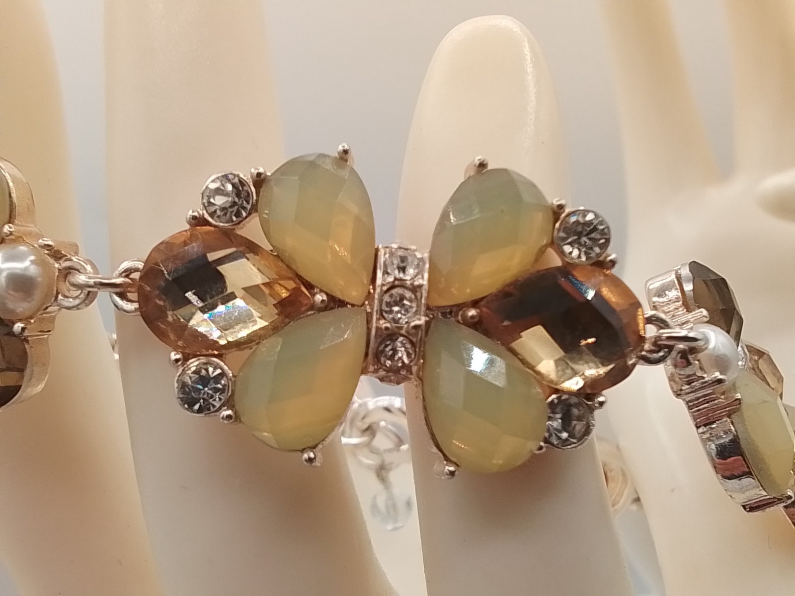 MILKY YELLOW FACETED HONEY-HUED MORPHO BUTTERFLY INSECT MOTIF TENNIS BRACELET